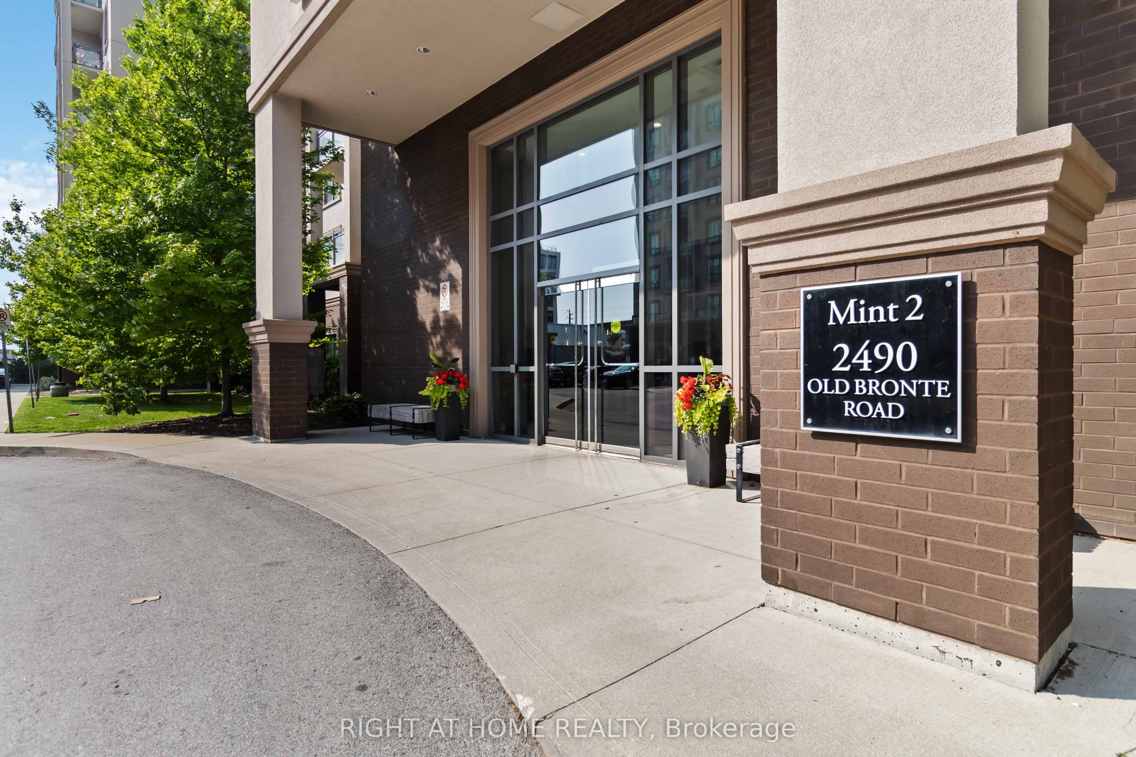 2490 Old Bronte Road 301 Property Photo 23