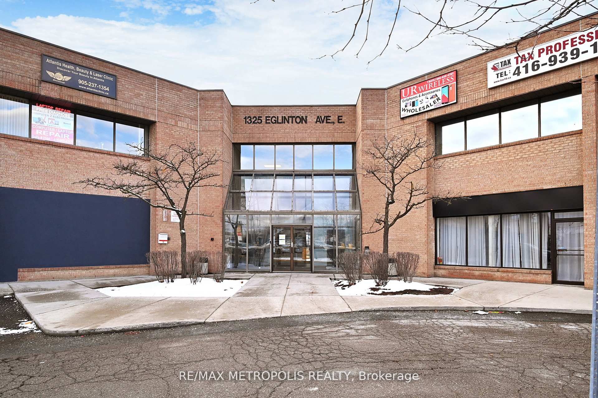 1325 Eglinton Avenue E 209 Property Photo 1