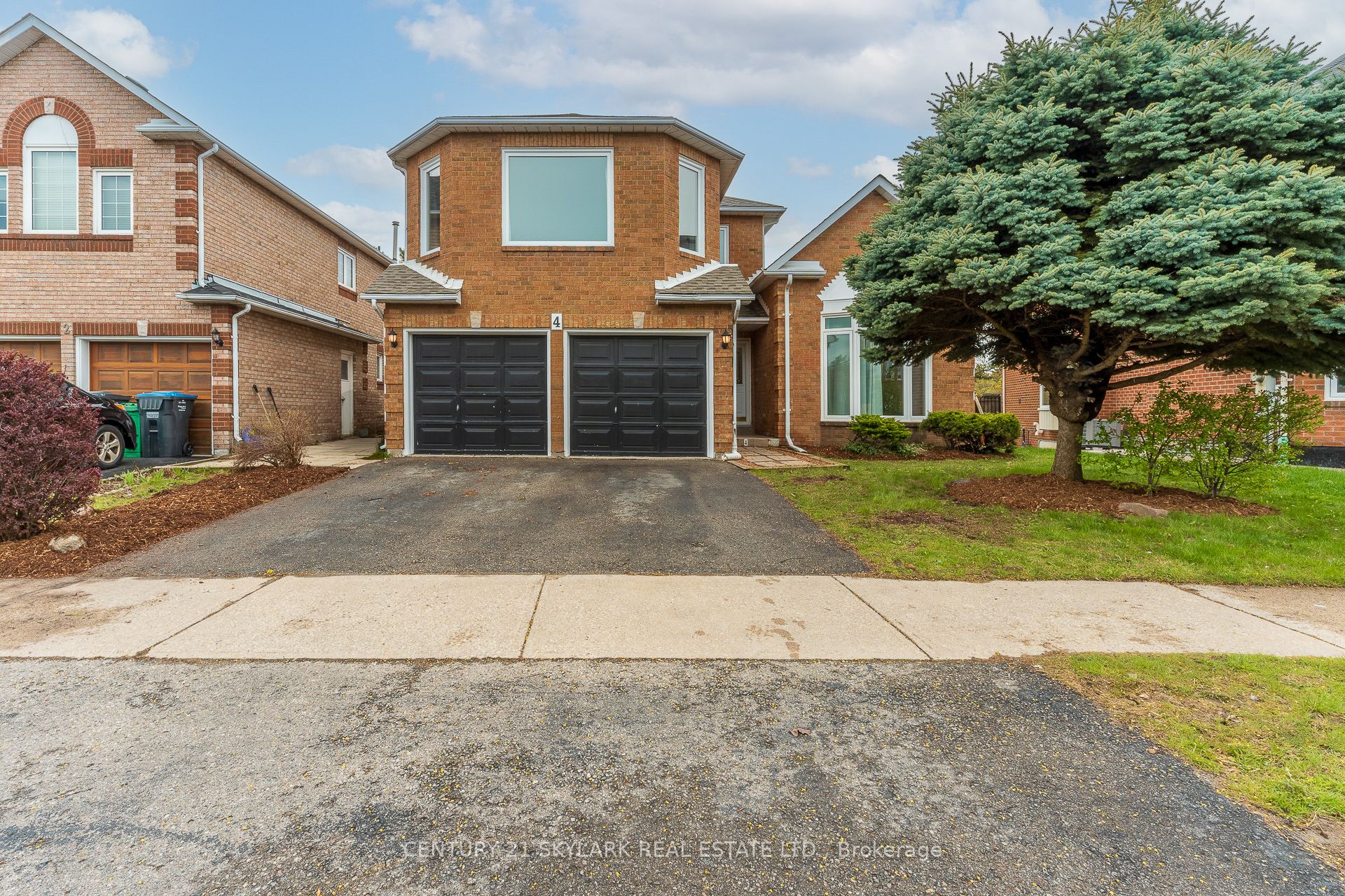 4 Leeward Drive Property Photo 1
