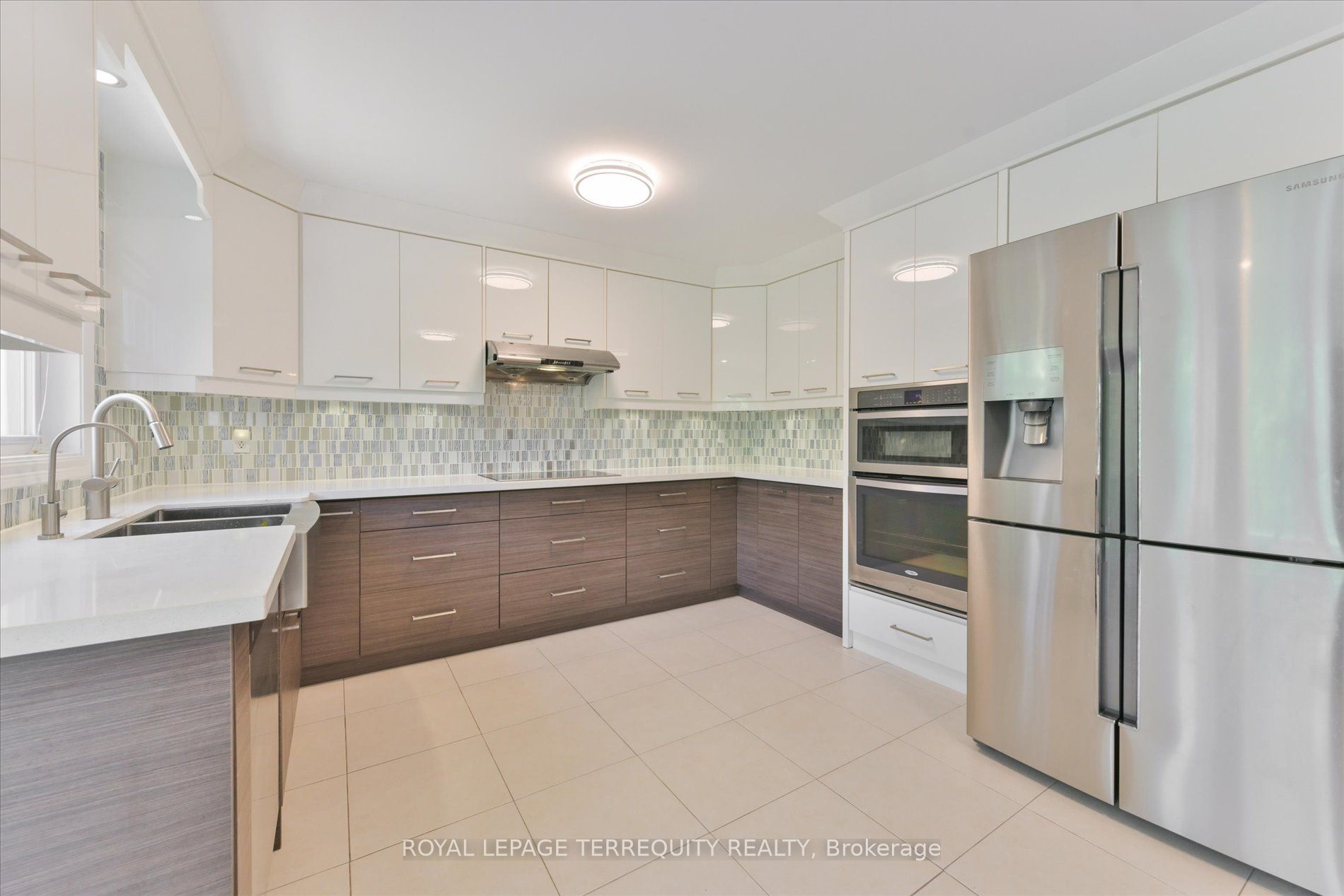 2216 Dunvegan Avenue Property Photo 11