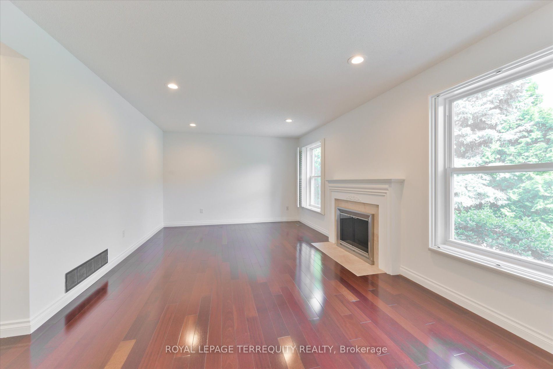2216 Dunvegan Avenue Property Photo 13