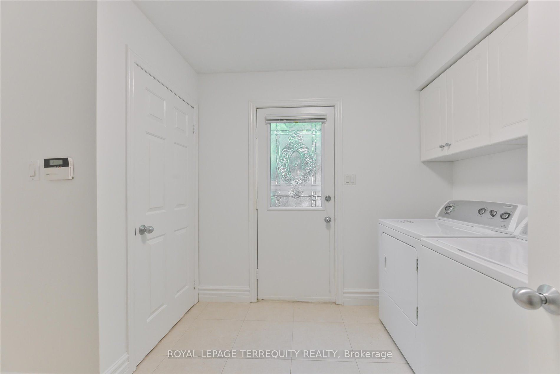 2216 Dunvegan Avenue Property Photo 17