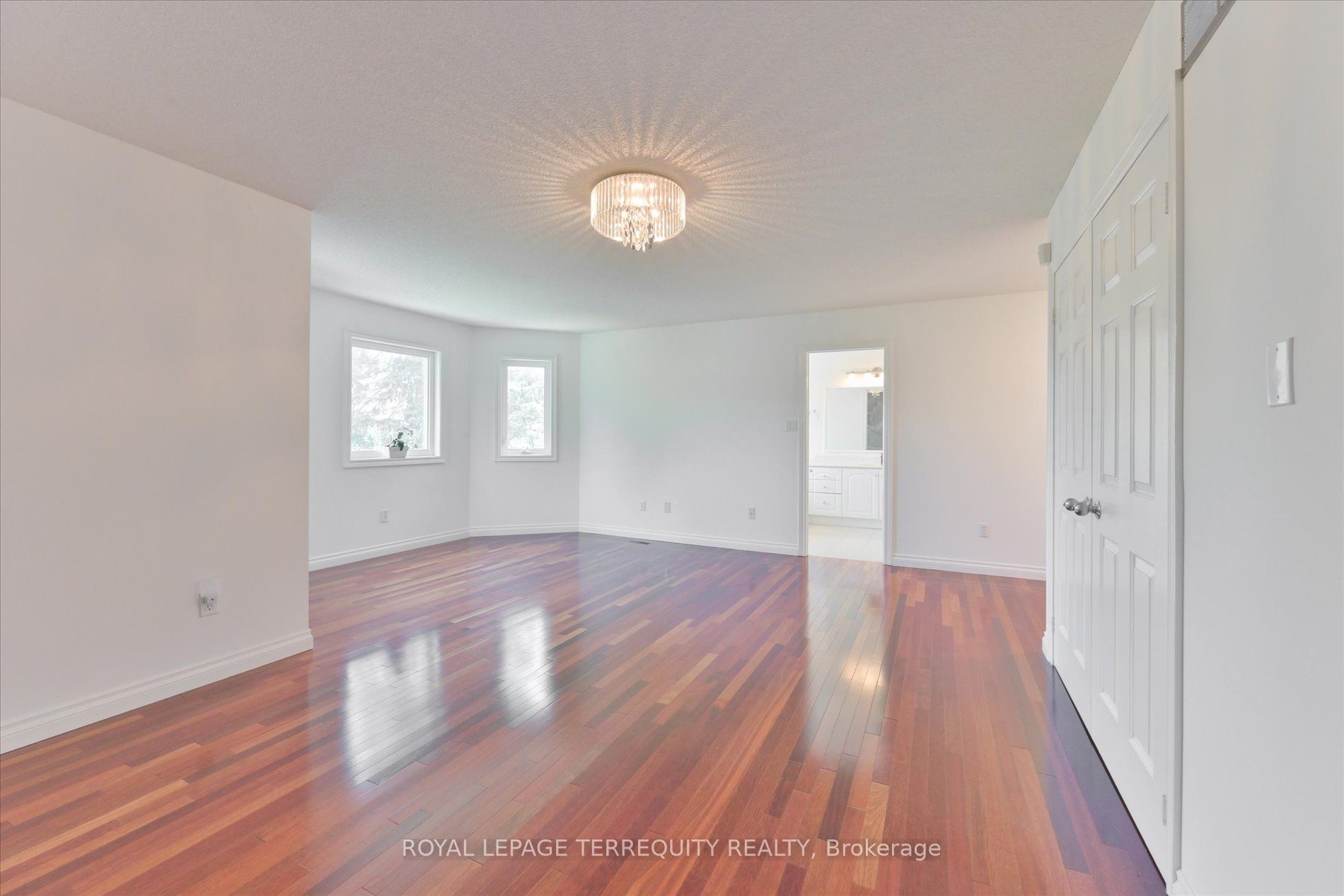 2216 Dunvegan Avenue Property Photo 22