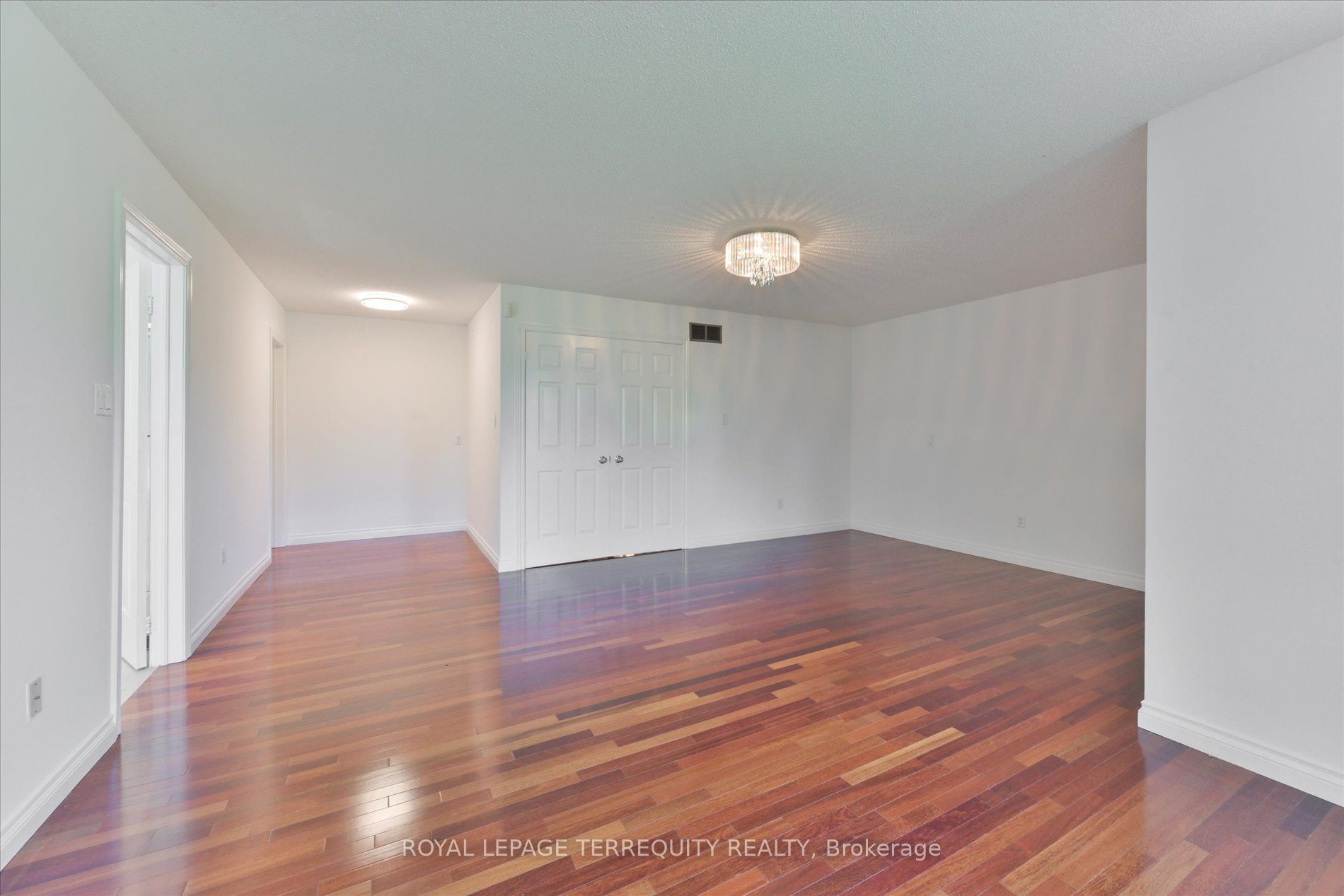 2216 Dunvegan Avenue Property Photo 23