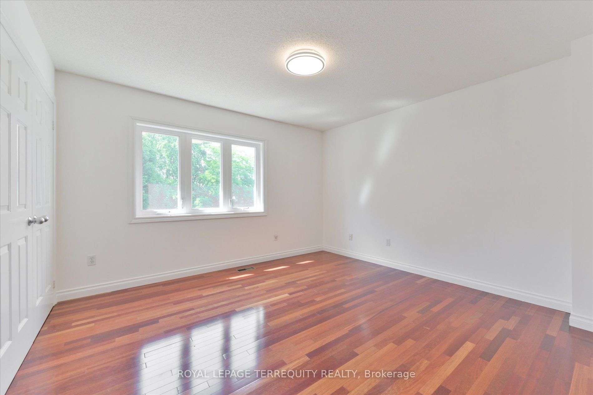 2216 Dunvegan Avenue Property Photo 28