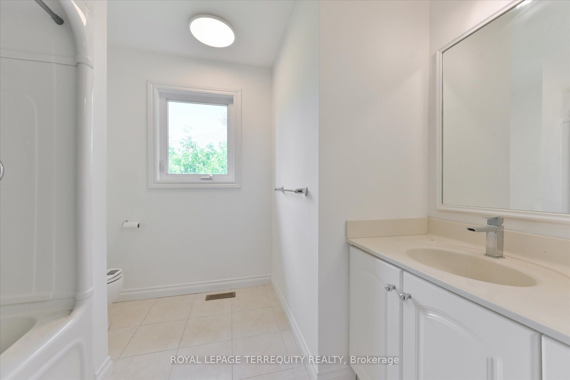 2216 Dunvegan Avenue Property Photo 29
