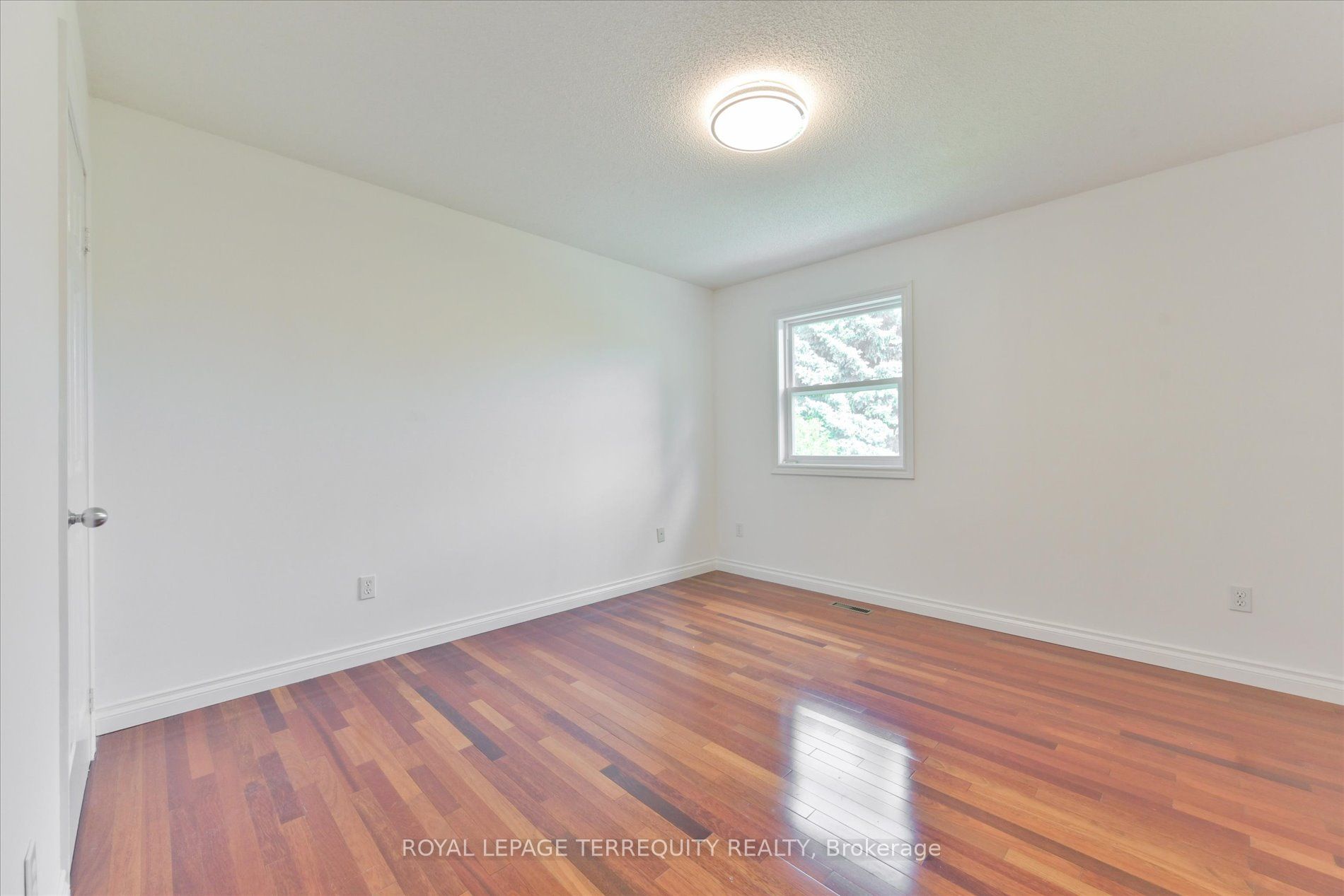 2216 Dunvegan Avenue Property Photo 30