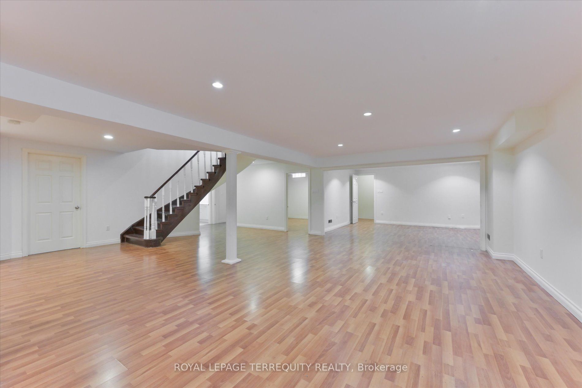 2216 Dunvegan Avenue Property Photo 31