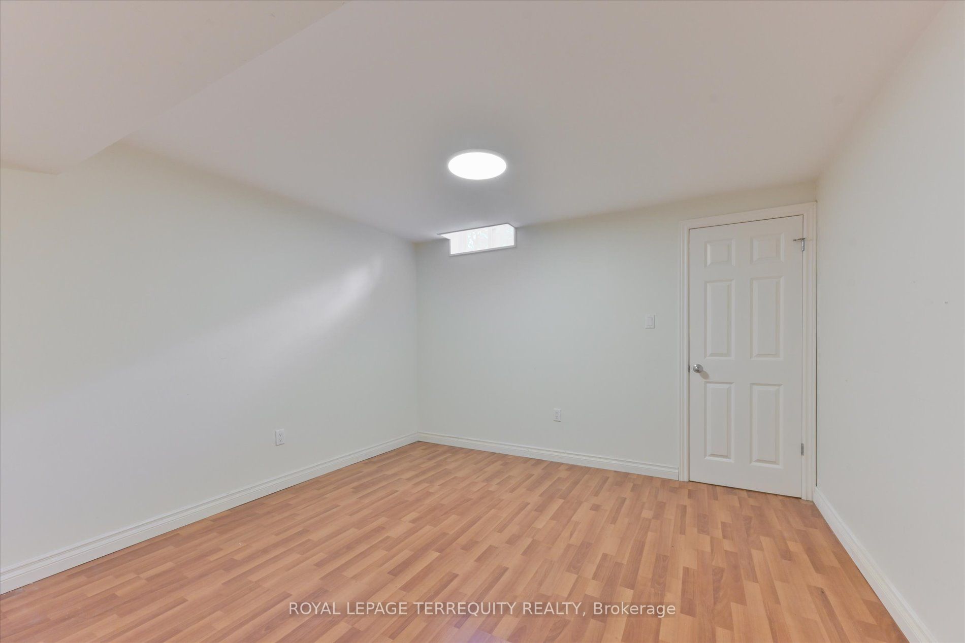 2216 Dunvegan Avenue Property Photo 36