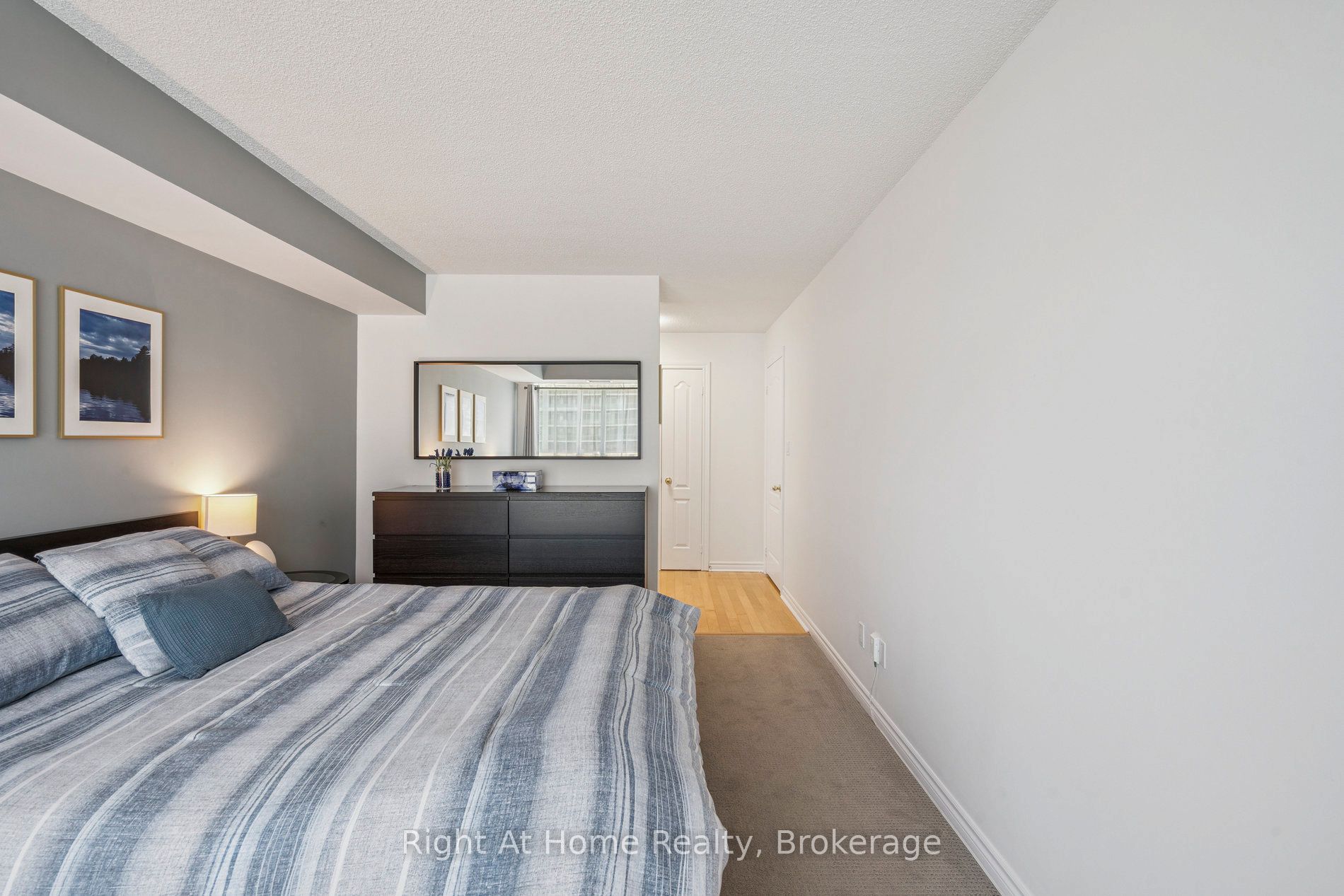 2111 Lake Shore Boulevard W 605 Property Photo 11