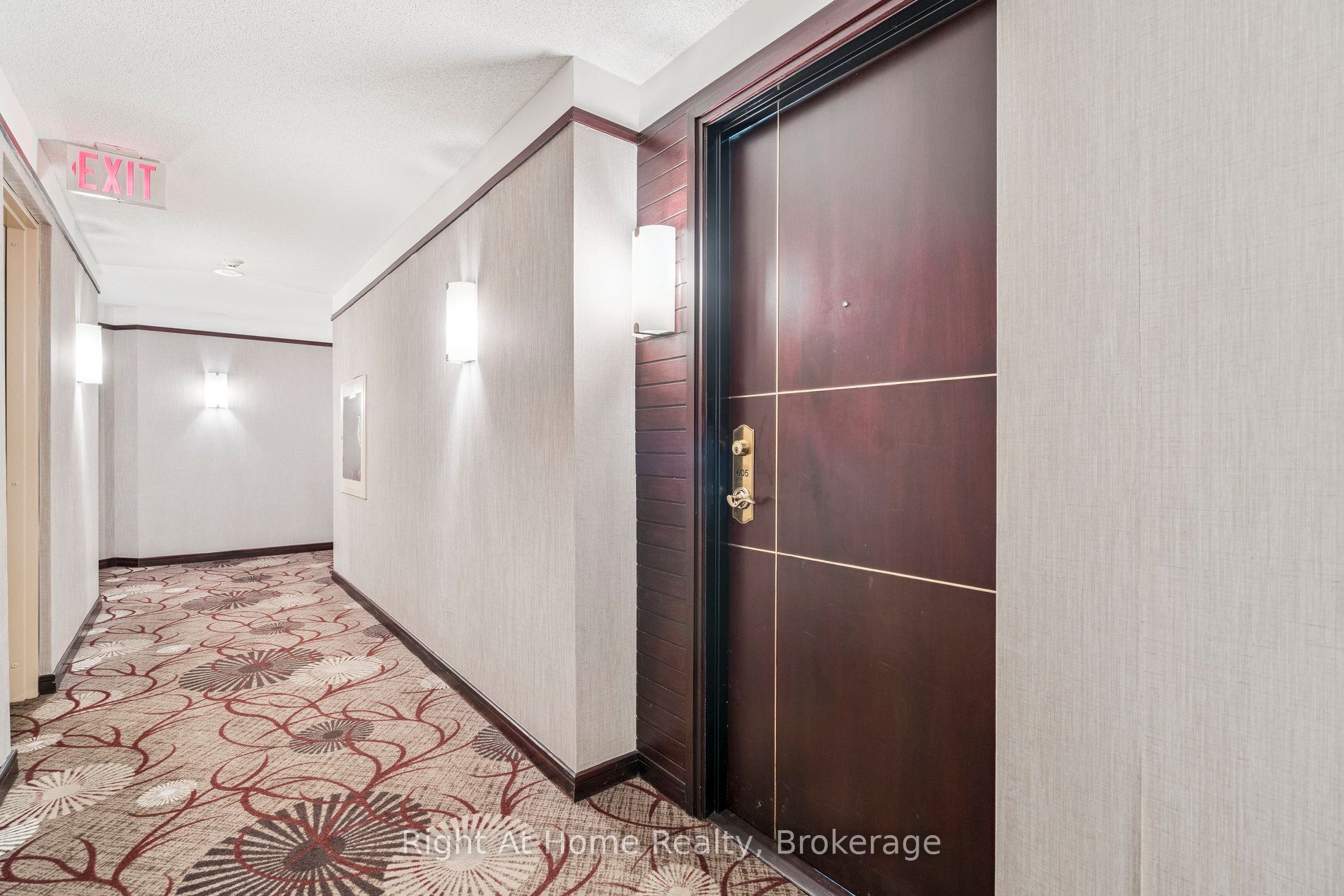 2111 Lake Shore Boulevard W 605 Property Photo 21