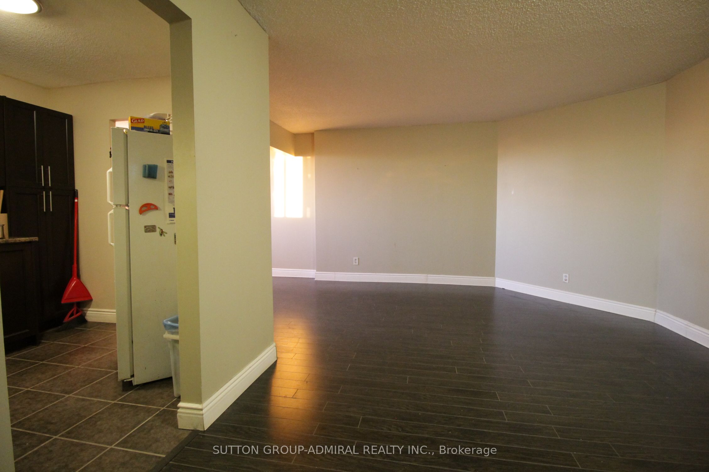 41 Markbrook Lane 610 Property Photo 18