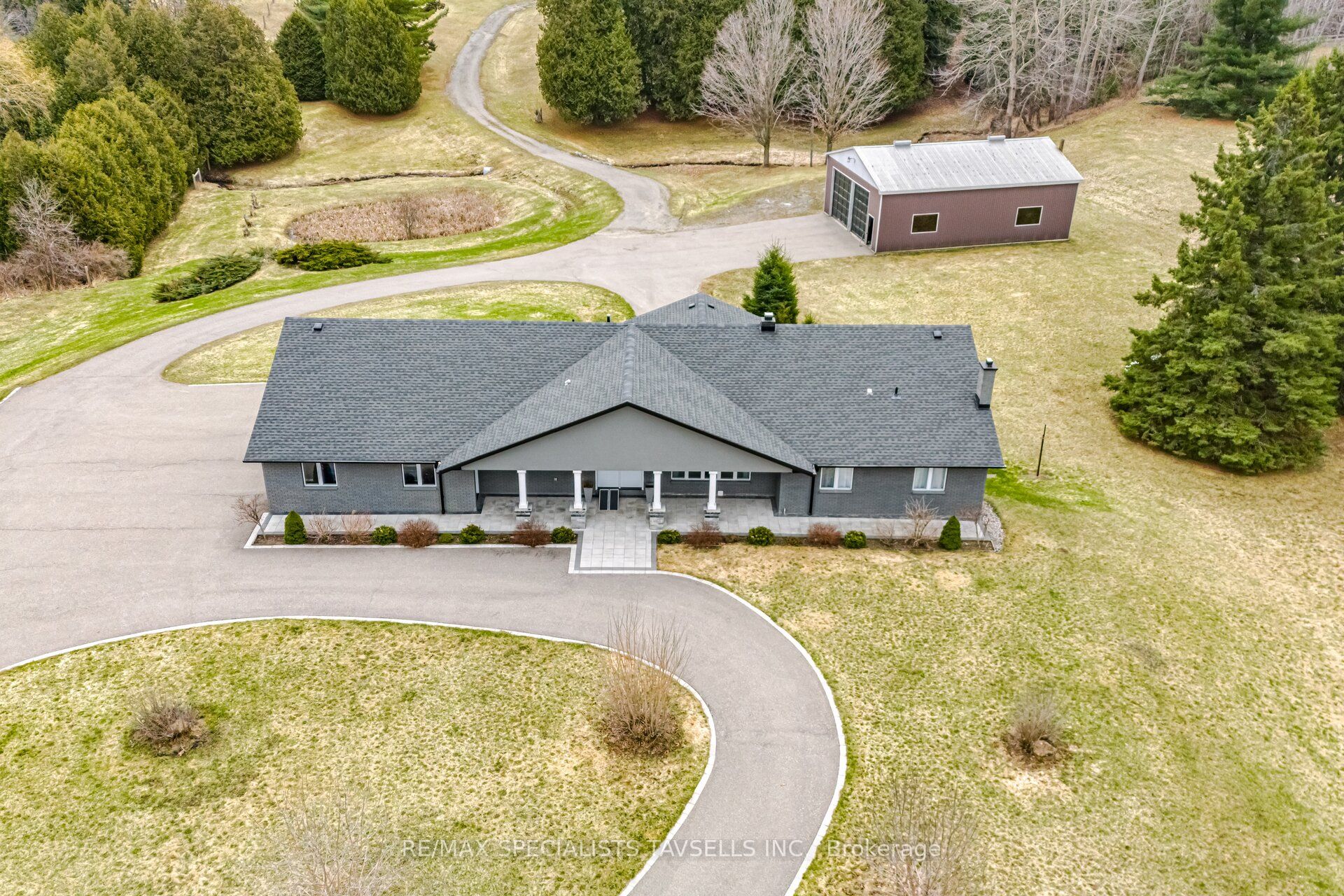 6785 Highway 9 Road Property Photo 5