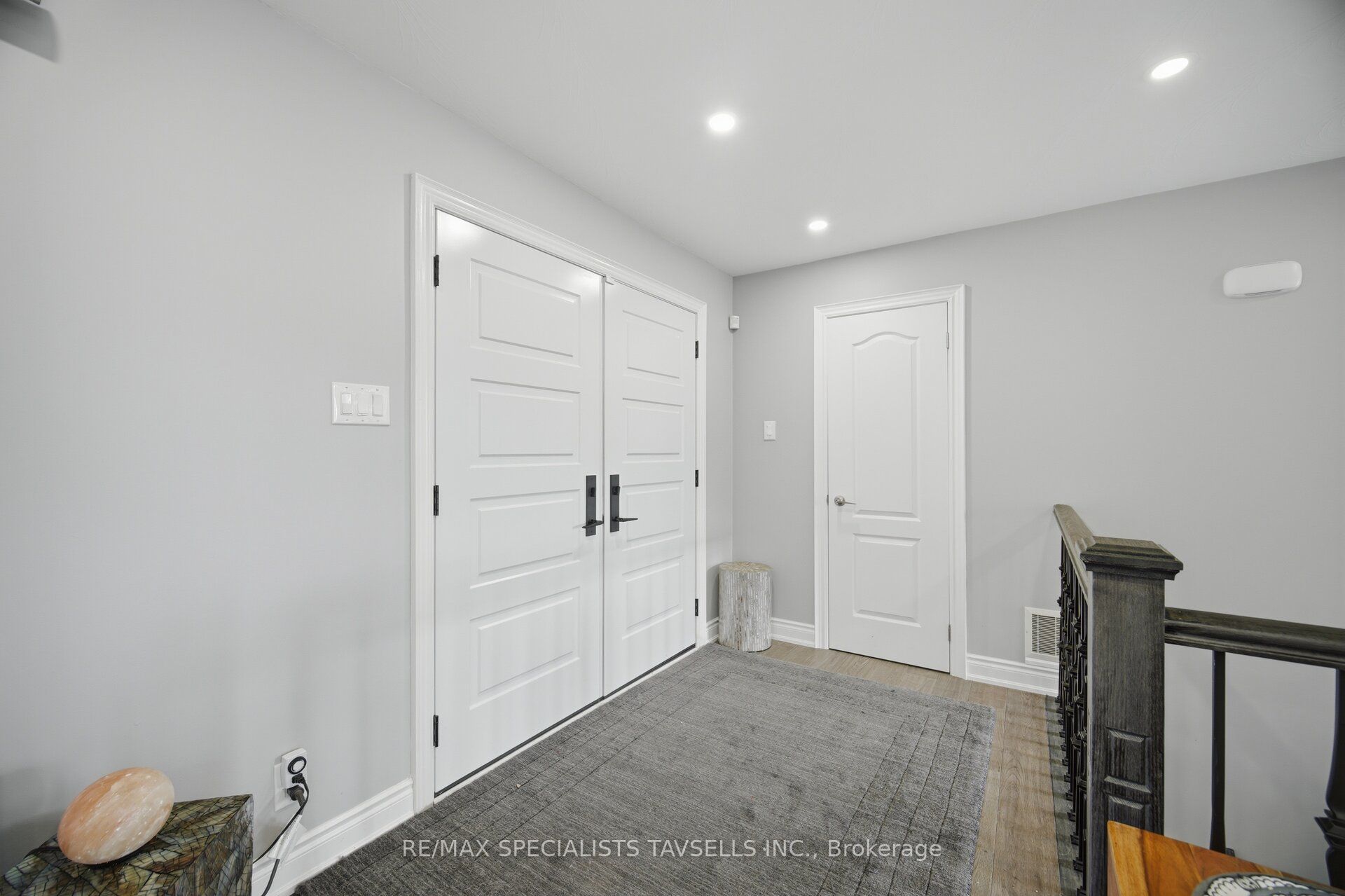 6785 Highway 9 Road Property Photo 11