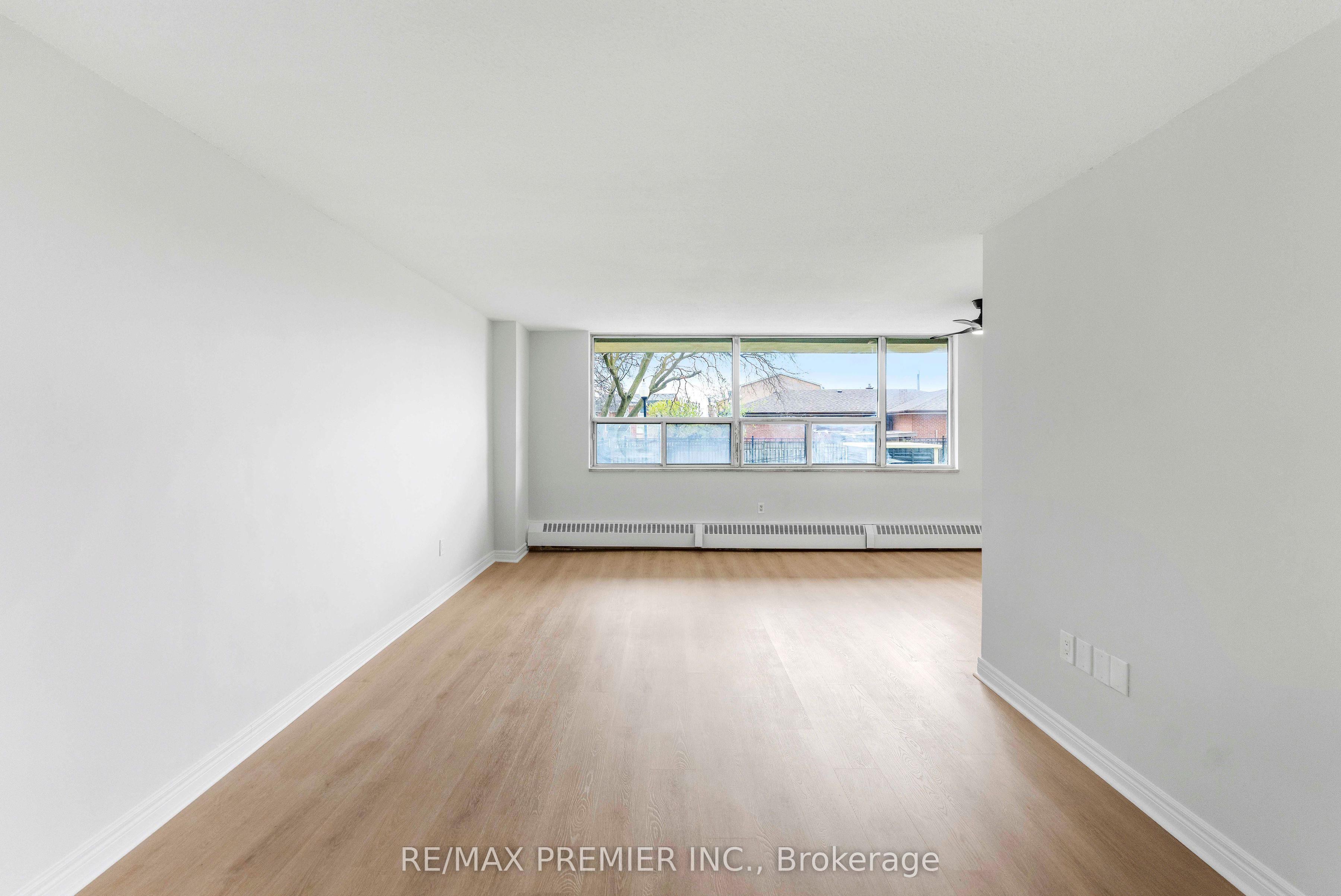 5 Frith Road 105 Property Photo 6
