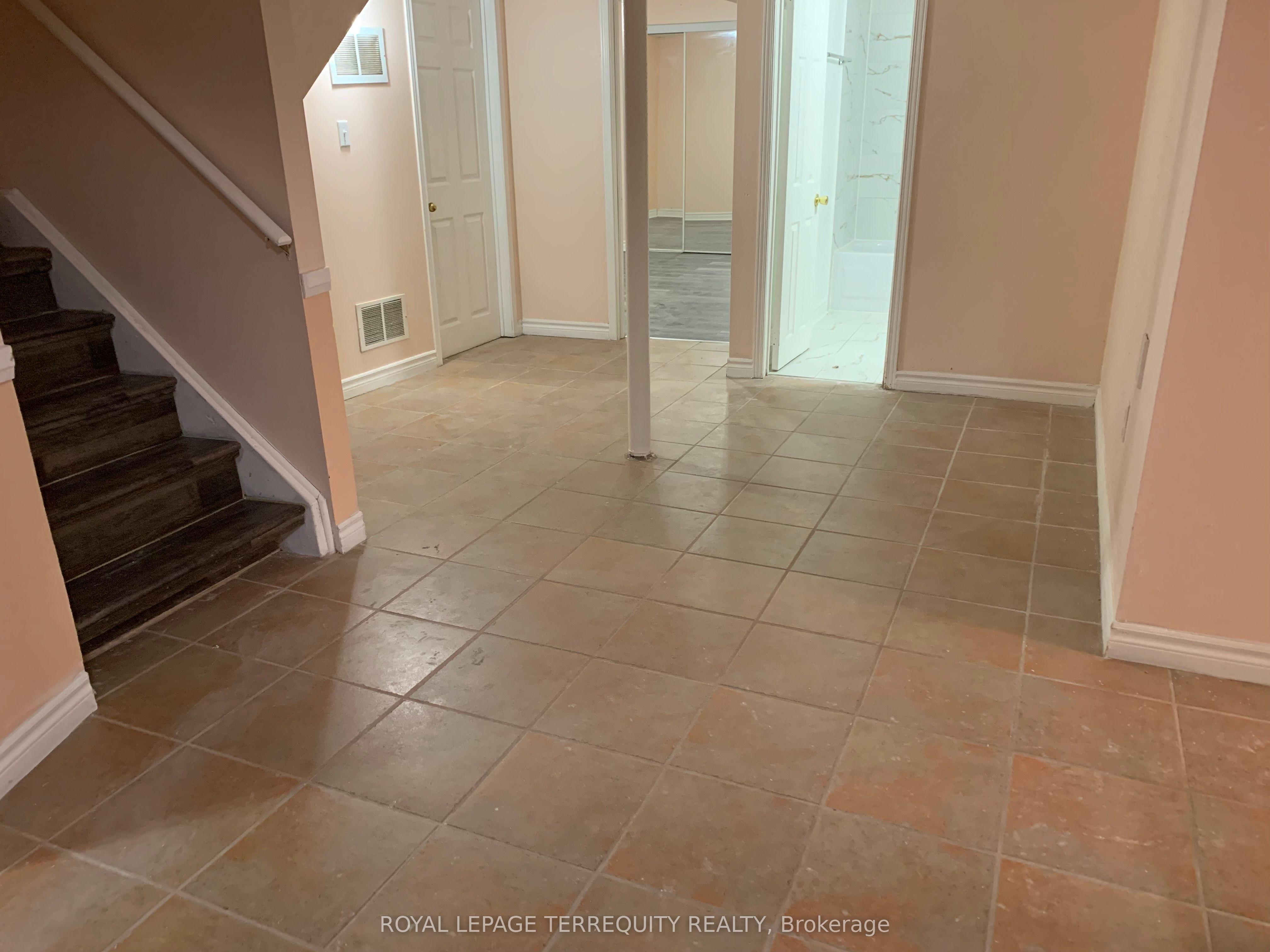 12 Balmy Way Bsmt Property Photo 3