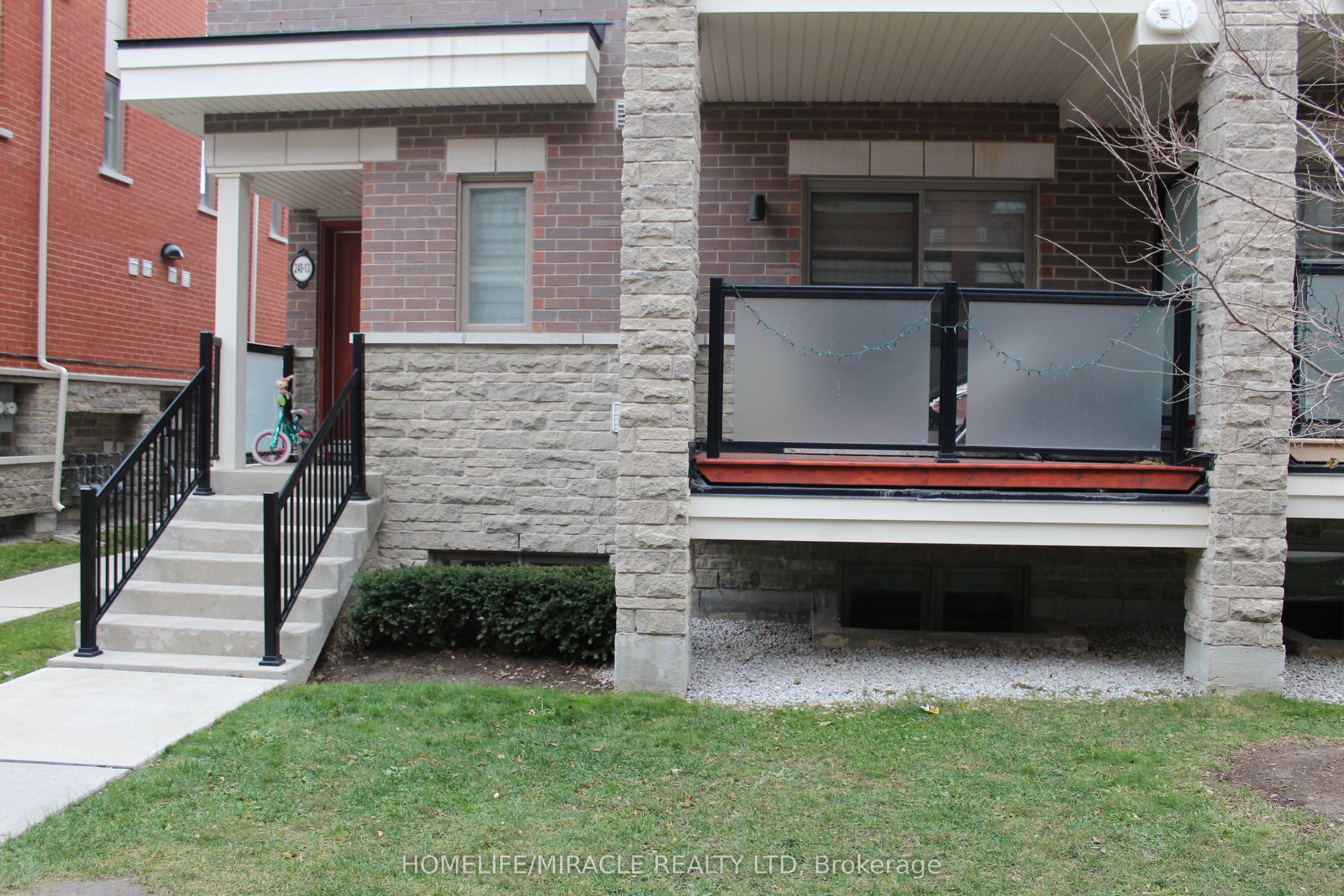 240 Lagerfeld Drive 5 Property Photo 3