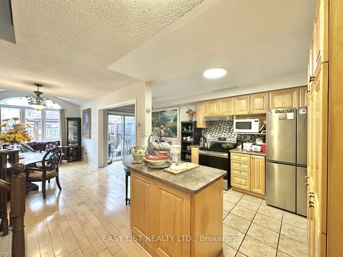 1104 Carding Mill Place Property Photo 3