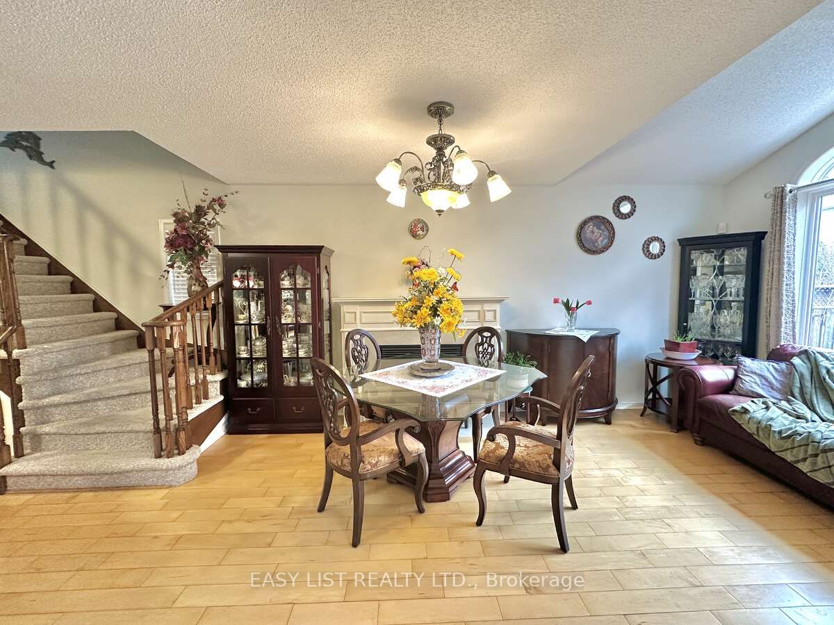 1104 Carding Mill Place Property Photo 4