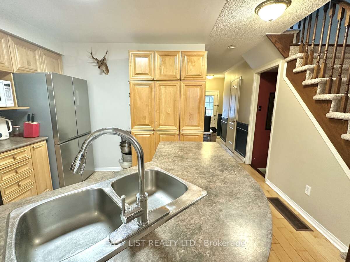 1104 Carding Mill Place Property Photo 9