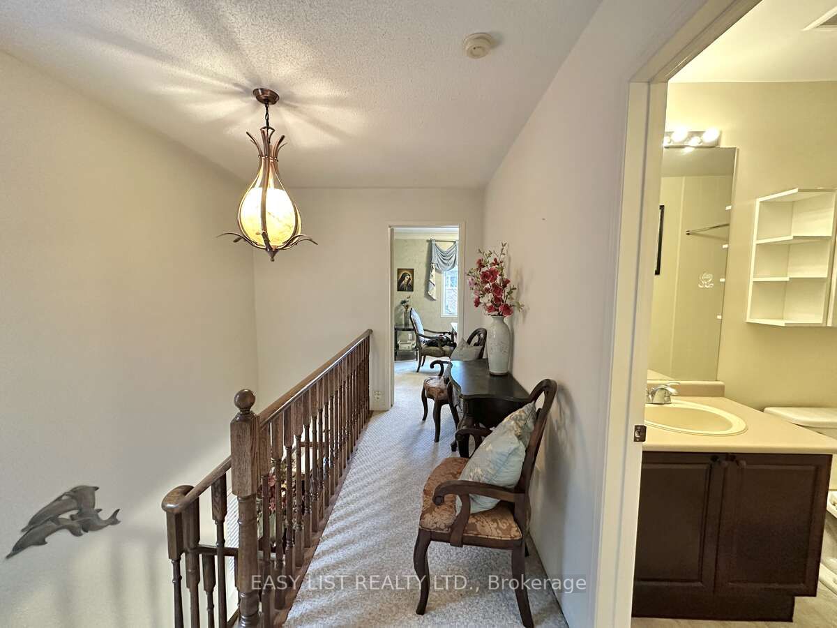 1104 Carding Mill Place Property Photo 11