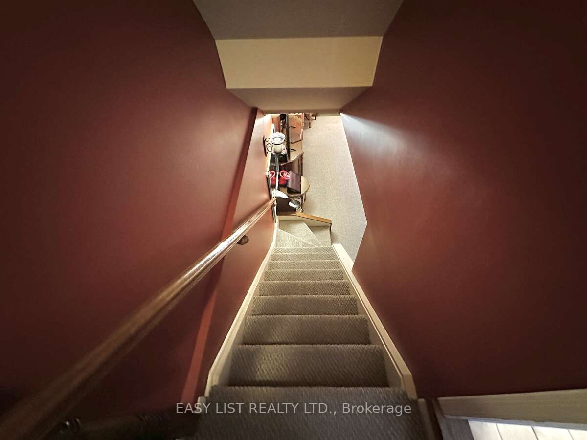1104 Carding Mill Place Property Photo 43