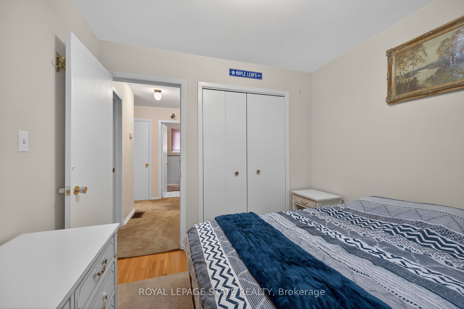 582 Woodview Road Property Photo 25