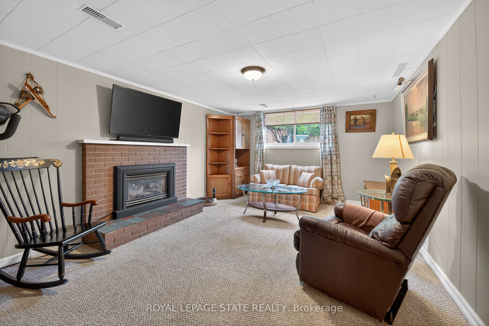 582 Woodview Road Property Photo 31
