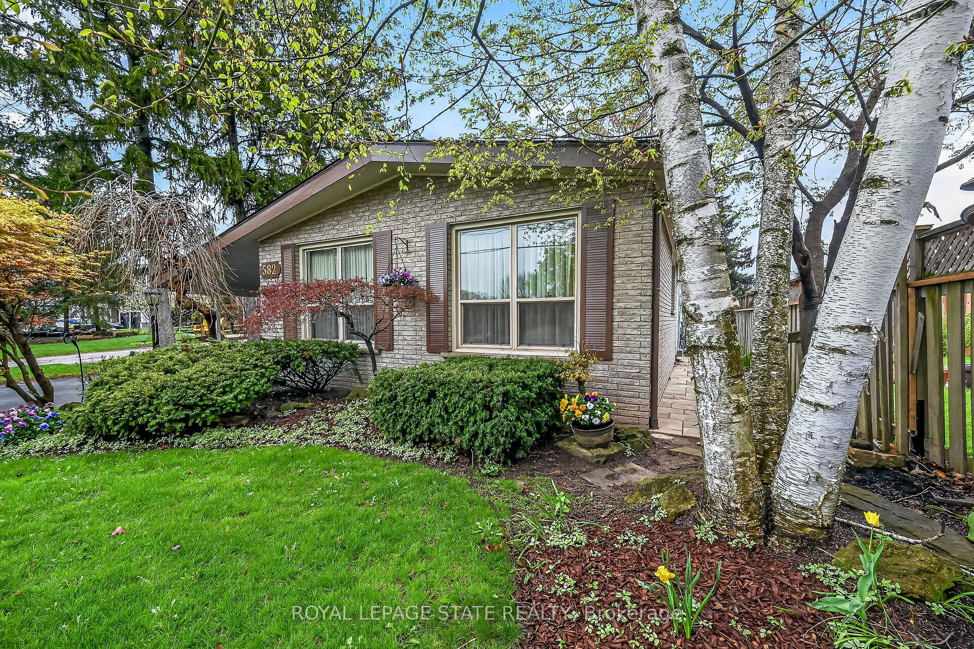 582 Woodview Road Property Photo 50