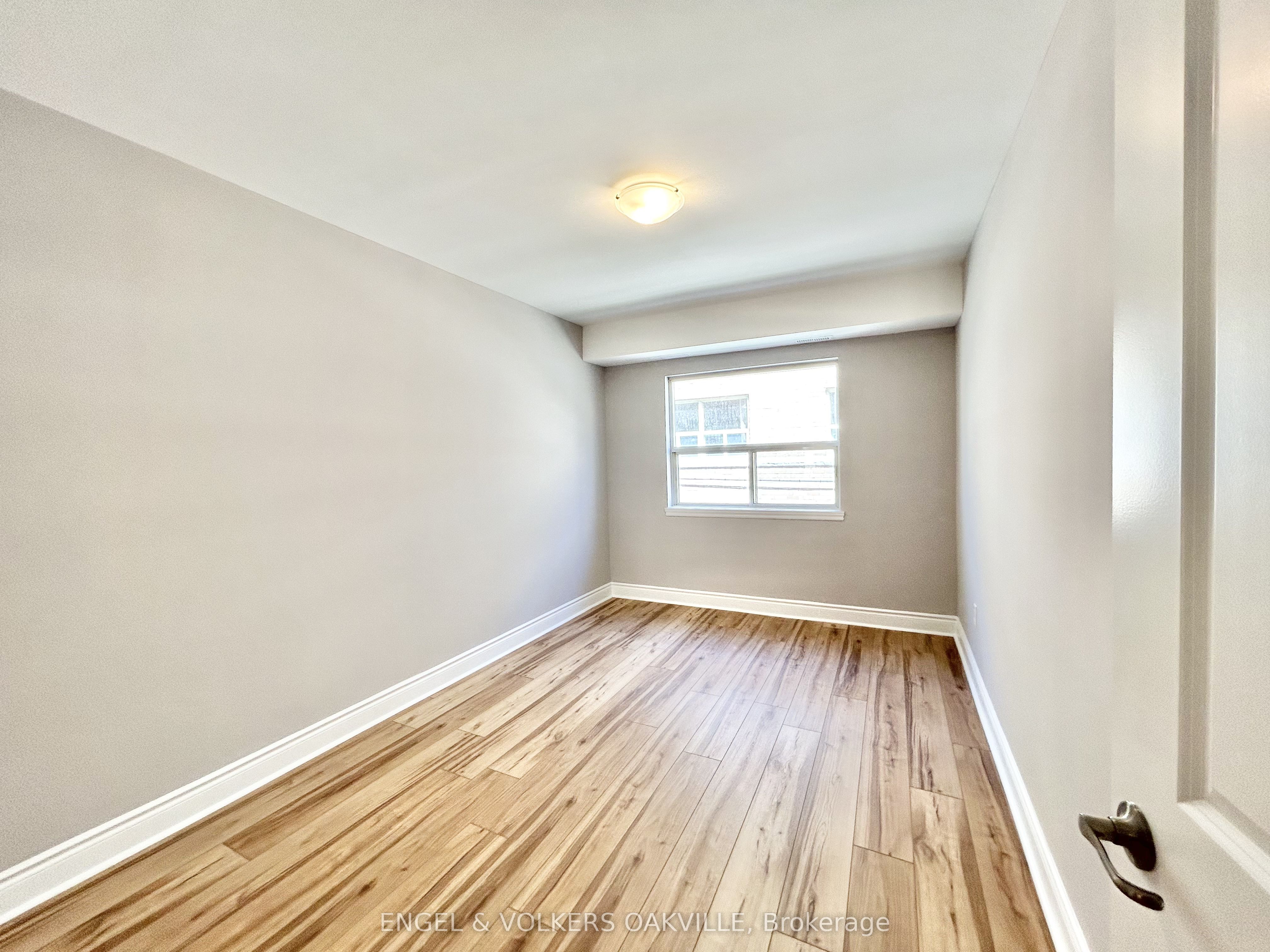 11 Thirty Third Street 204 Property Photo 5