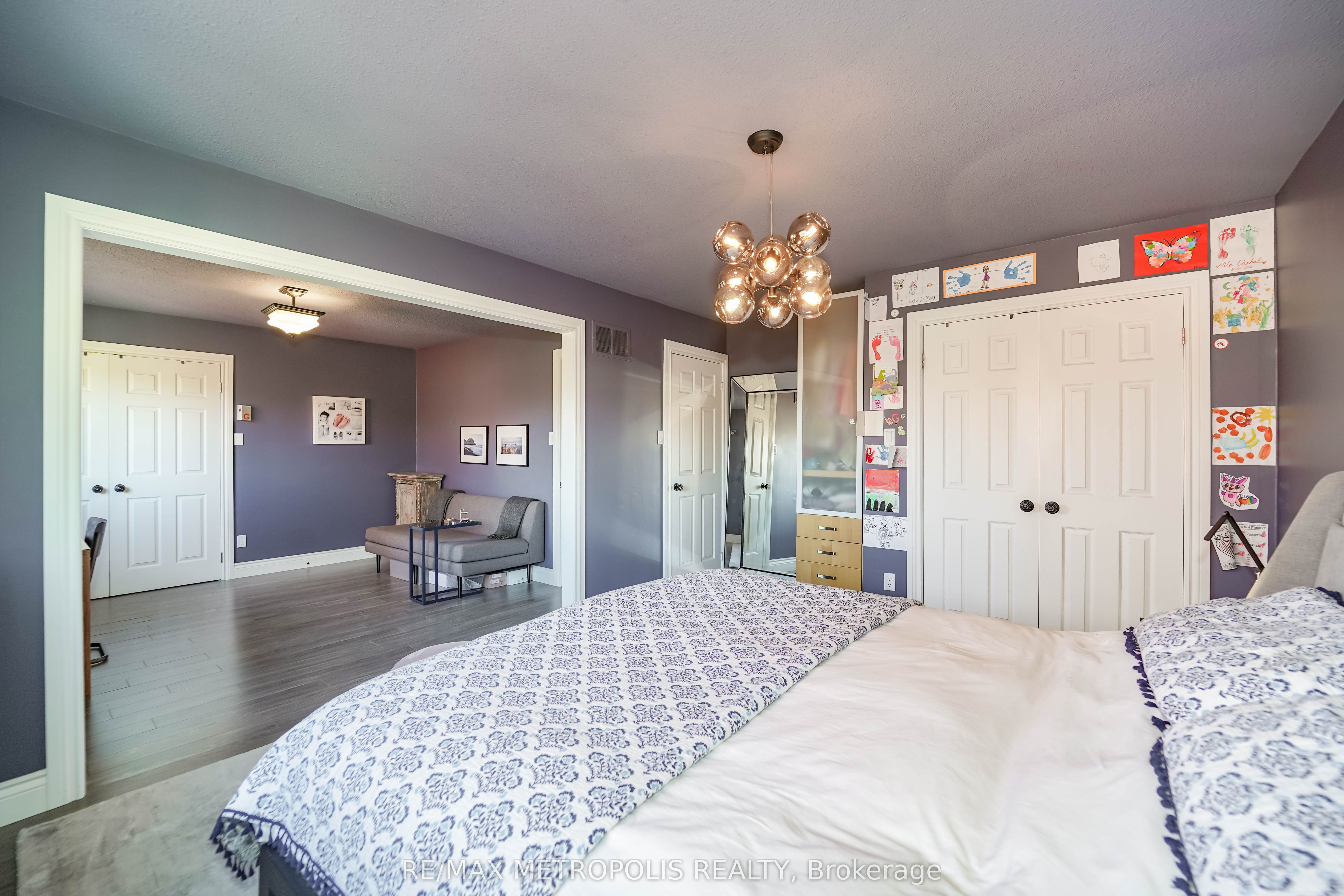 4392 Grassland Crescent Property Photo 21