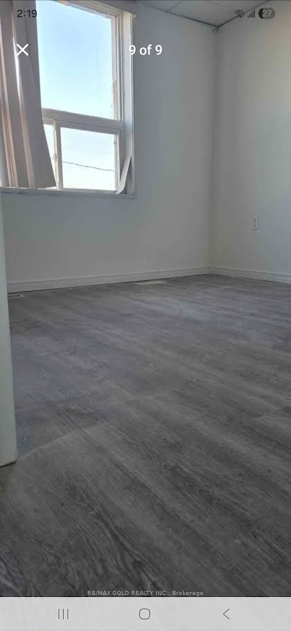 105 Kennedy Road S 2nd Floor Property Photo 6