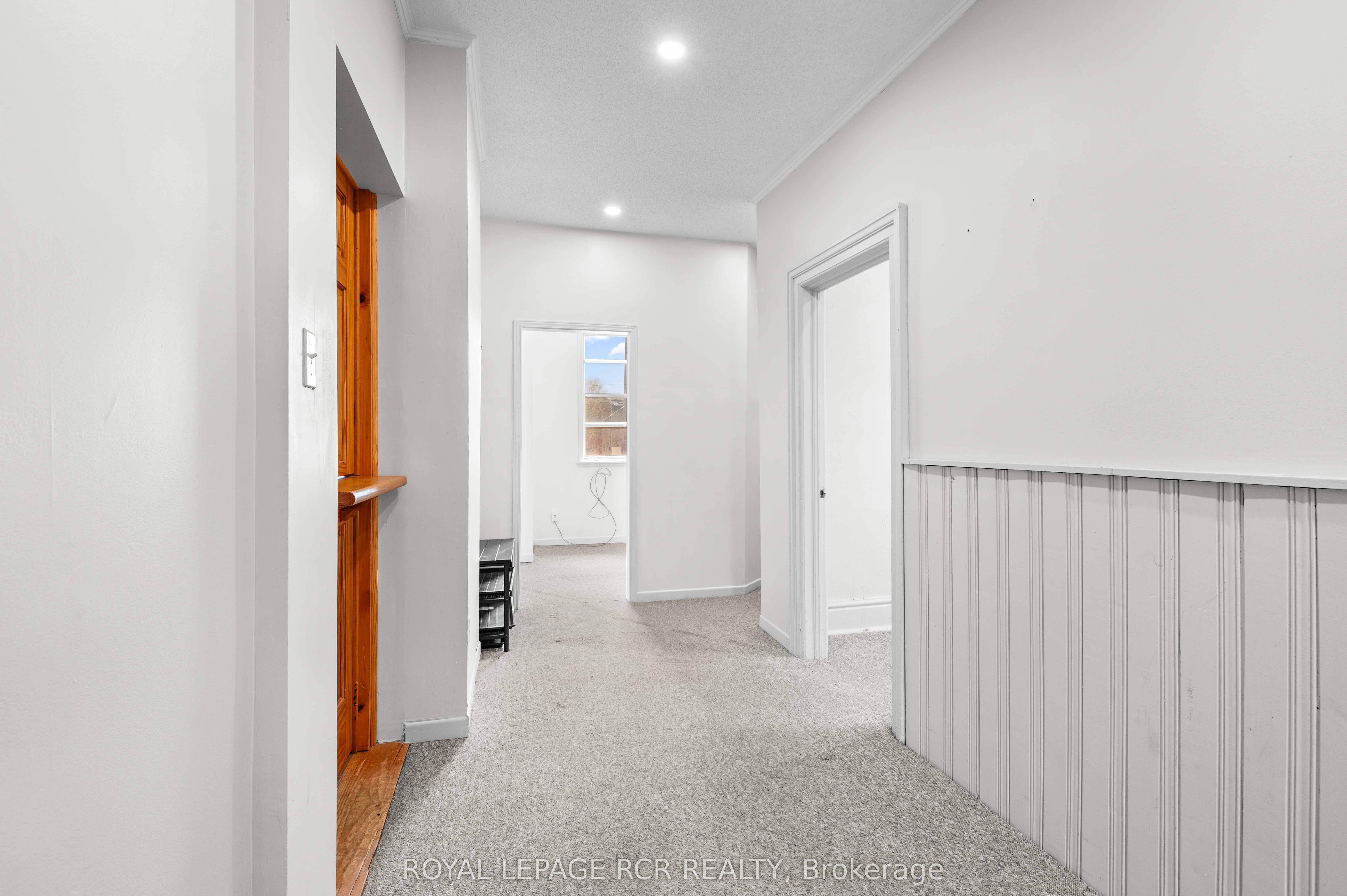 32 First Avenue 2 Property Photo 6