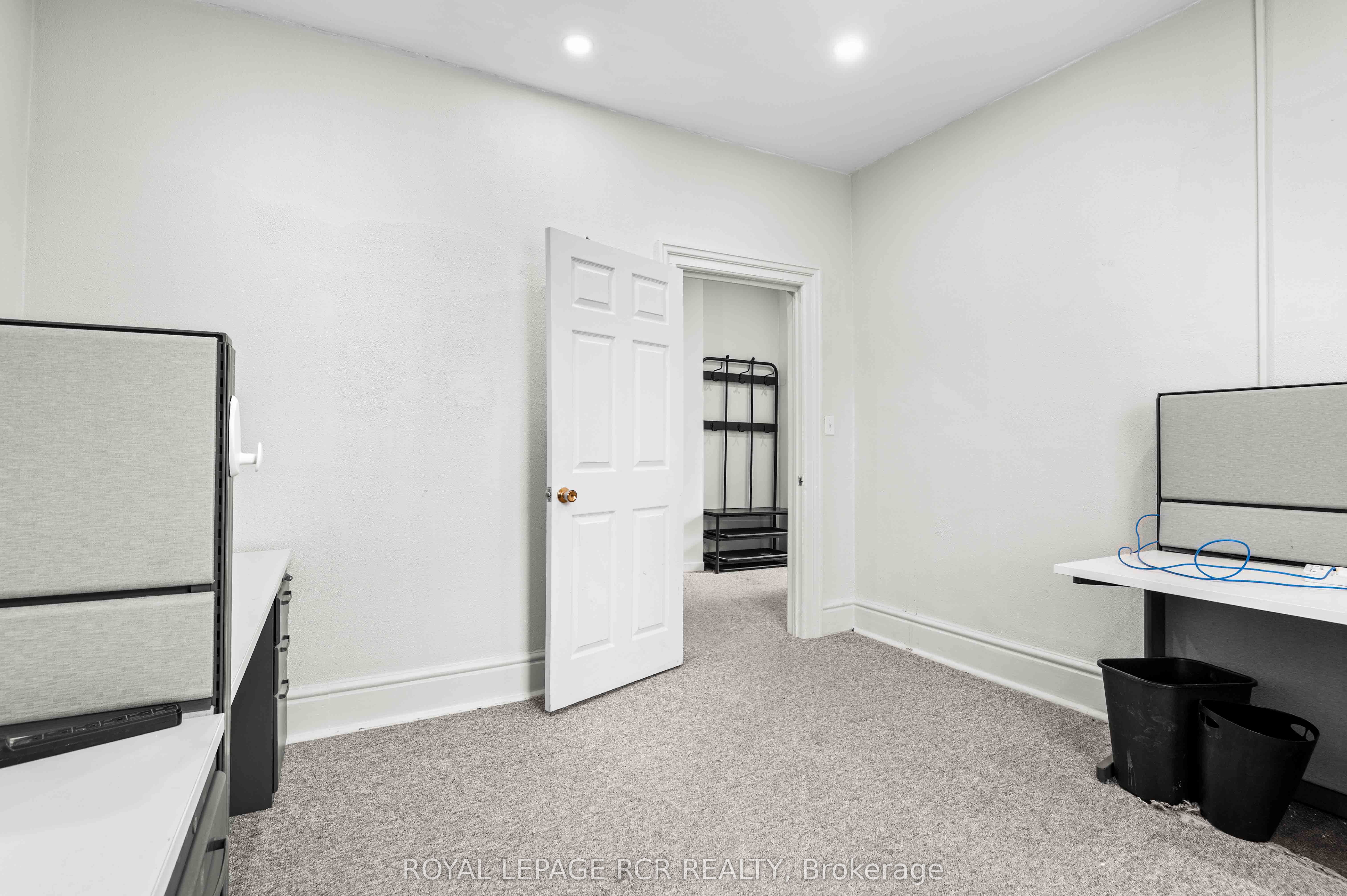 32 First Avenue 2 Property Photo 9
