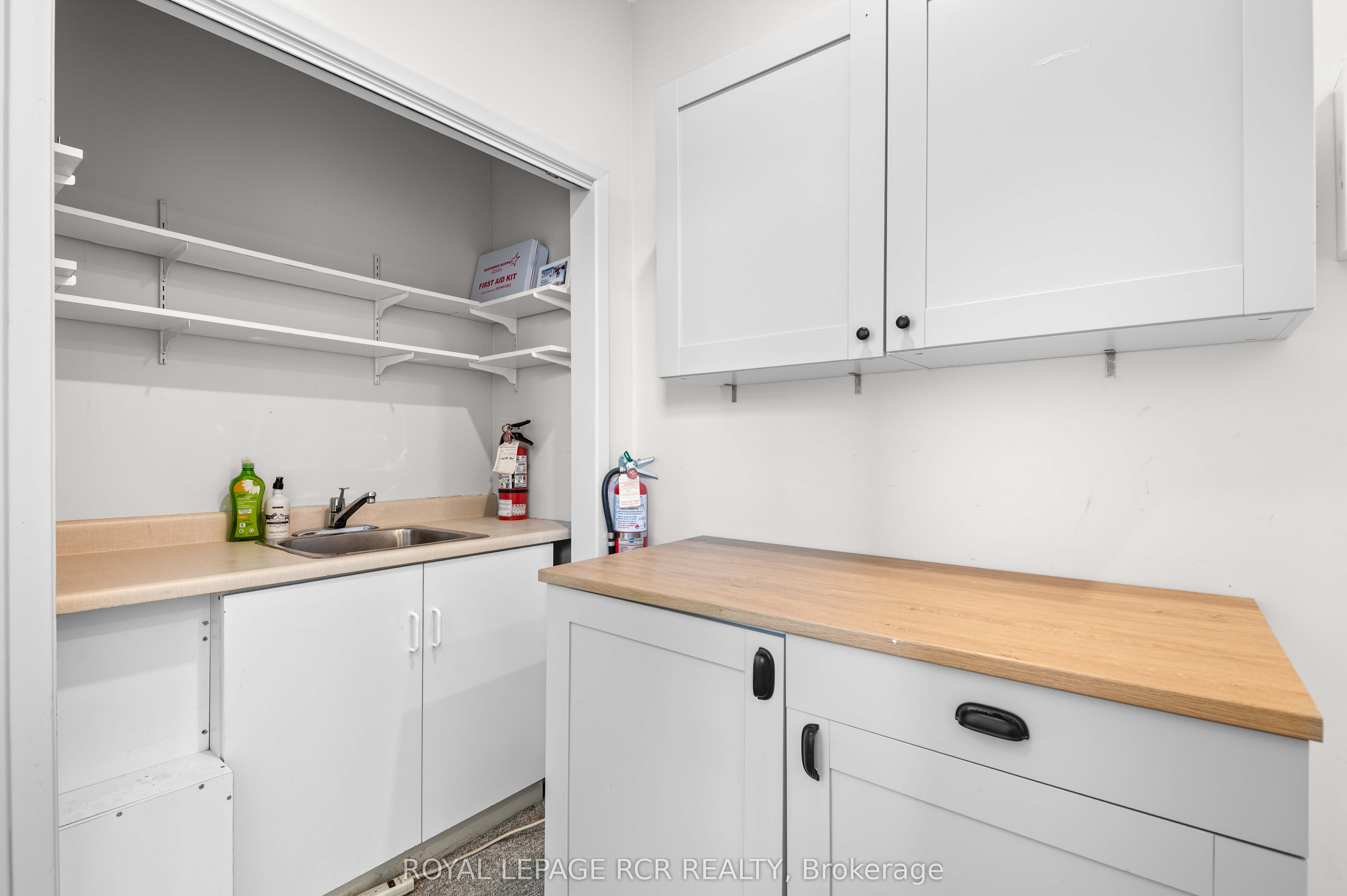32 First Avenue 2 Property Photo 12