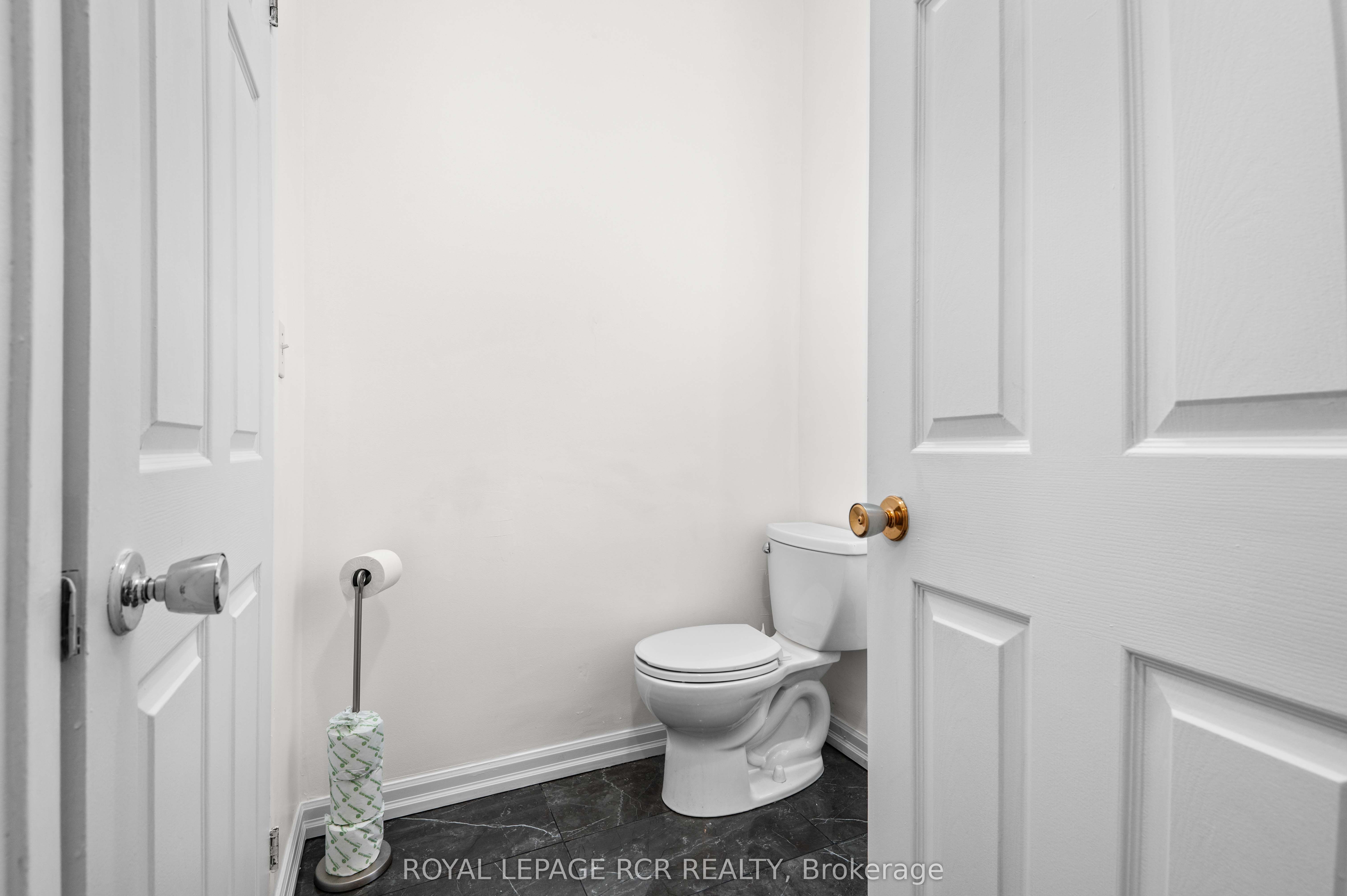 32 First Avenue 2 Property Photo 13