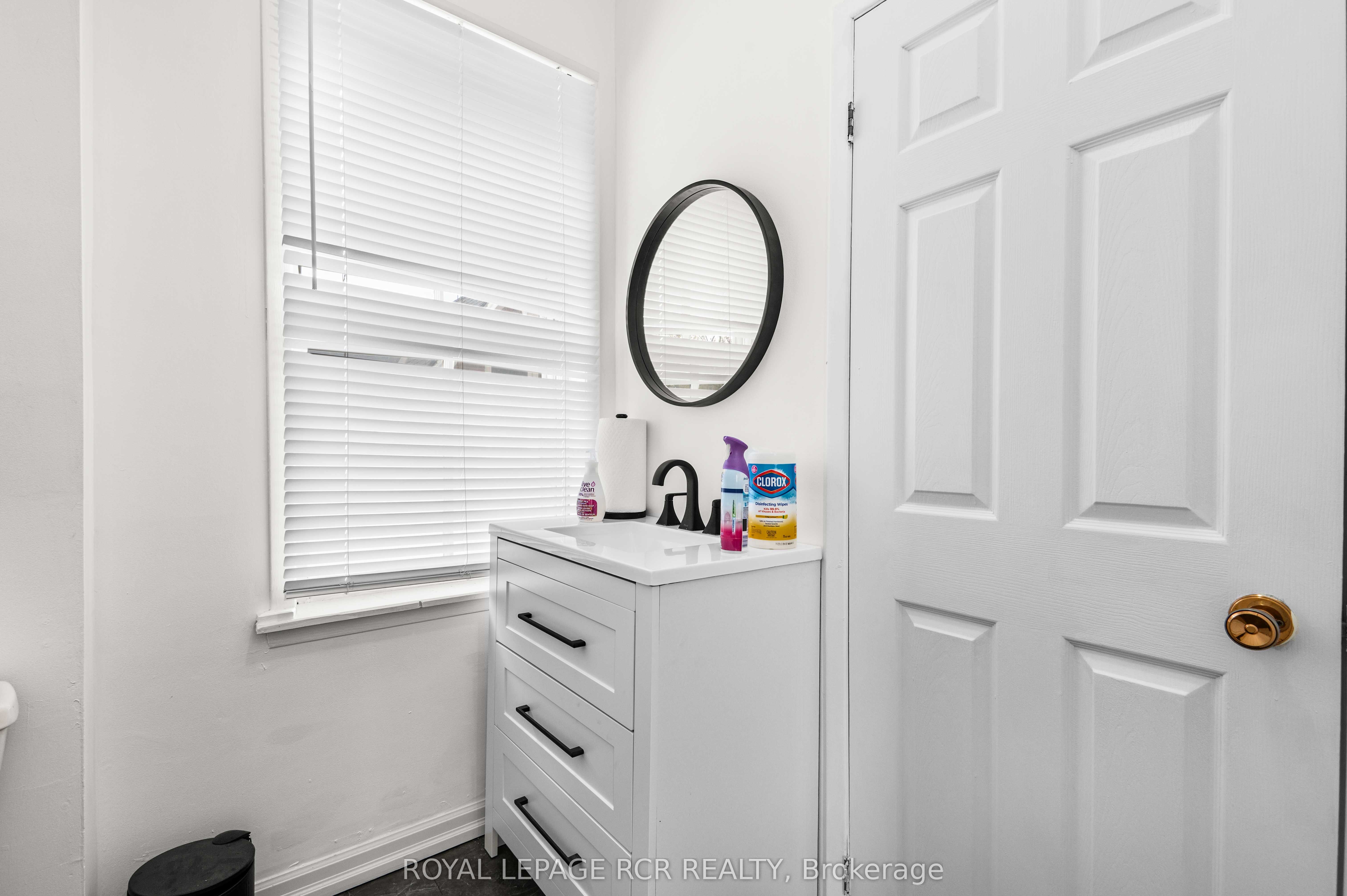 32 First Avenue 2 Property Photo 14