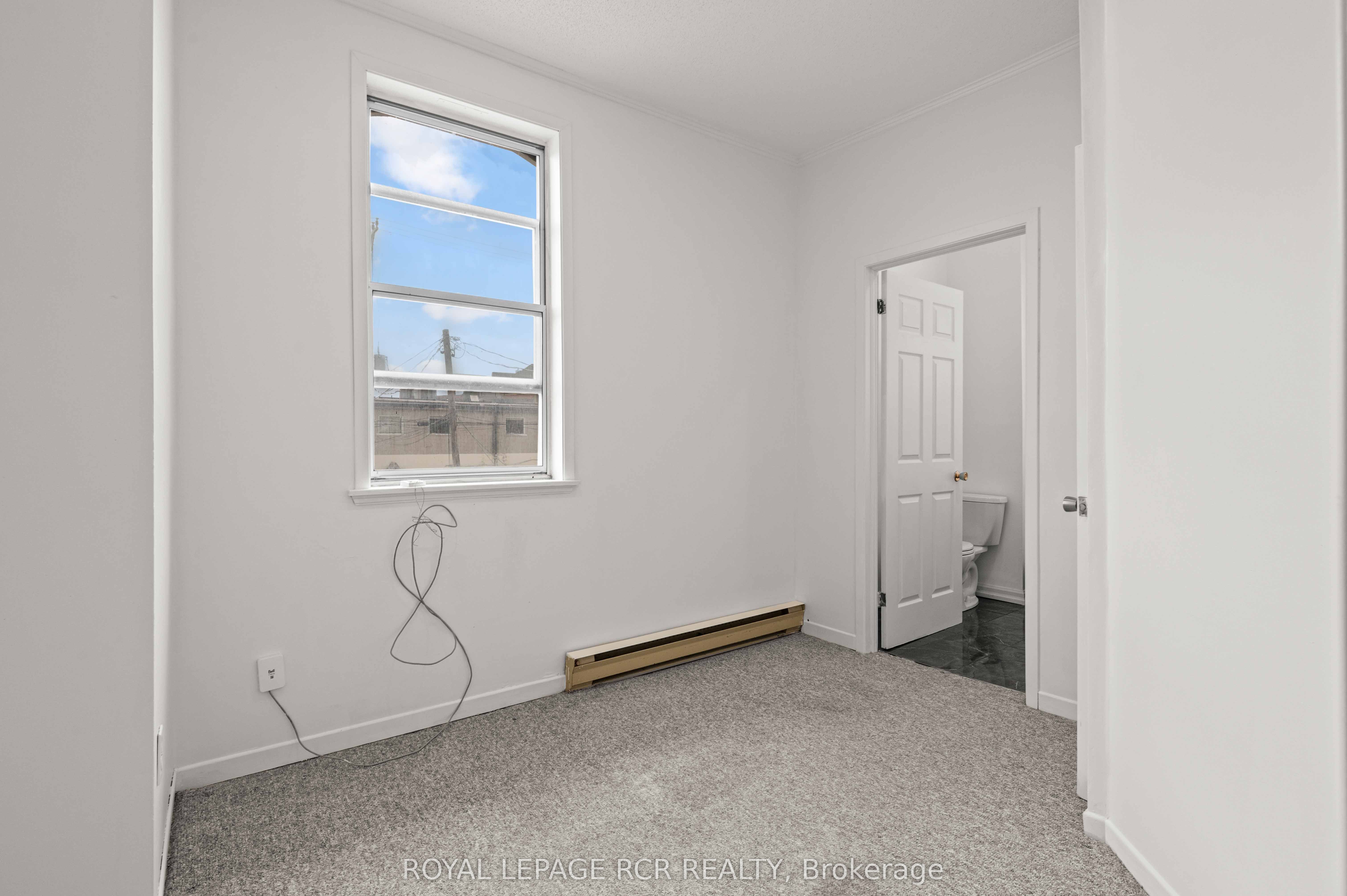 32 First Avenue 2 Property Photo 16