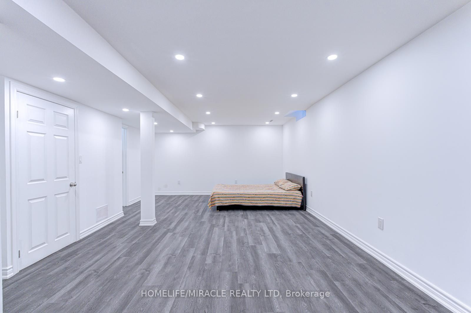 32 Pennsylvania Avenue Property Photo 43
