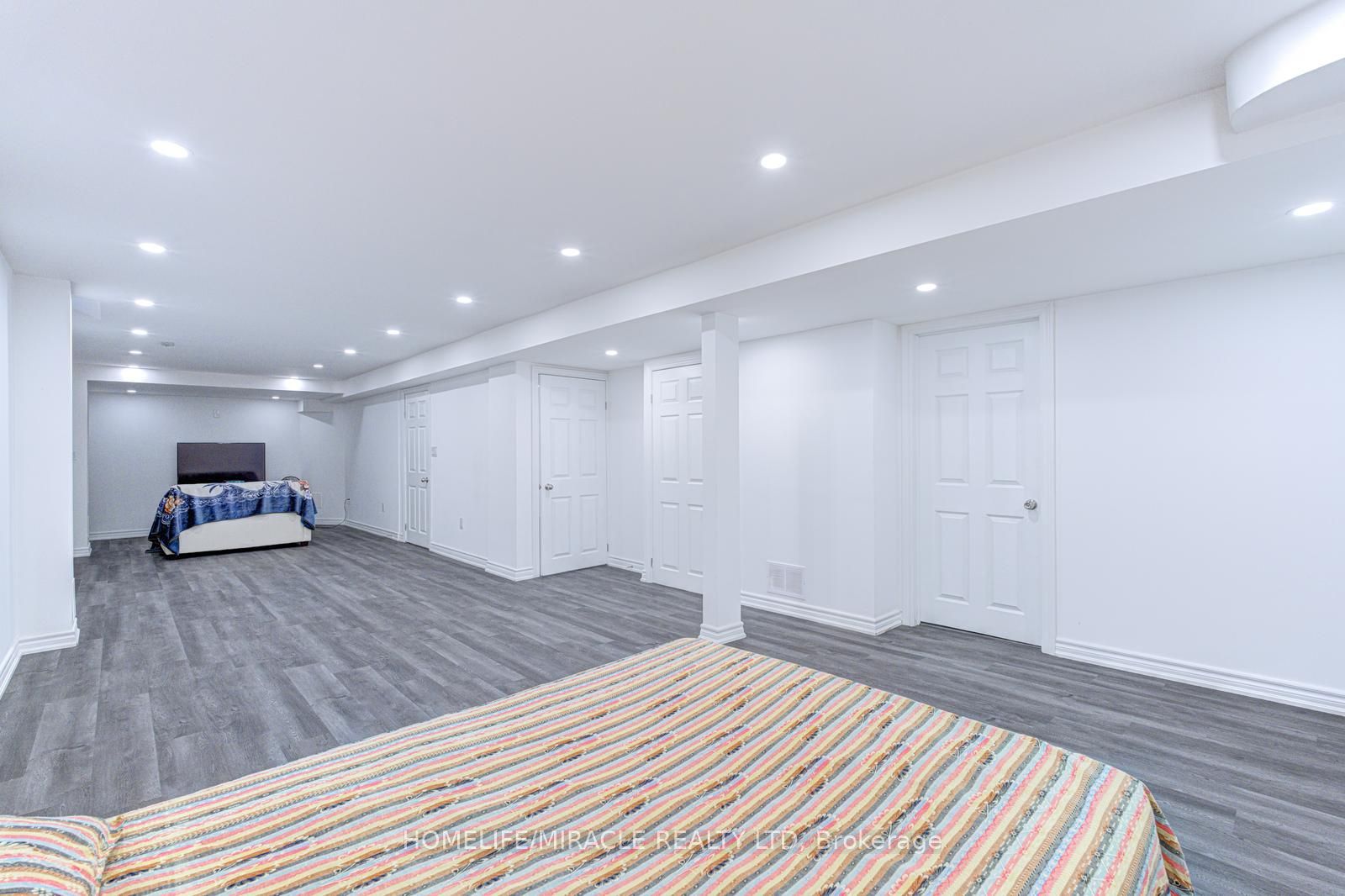 32 Pennsylvania Avenue Property Photo 46