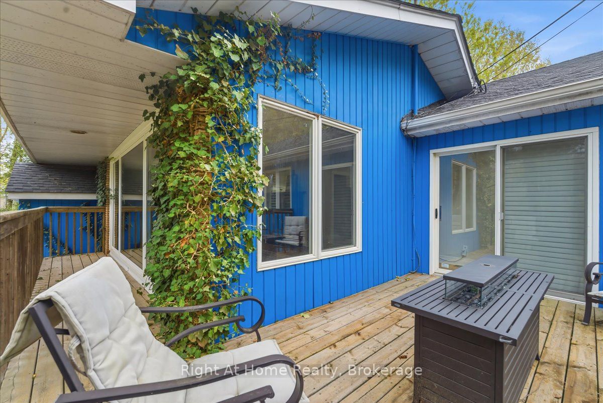 1252 Britannia Road Property Photo 7