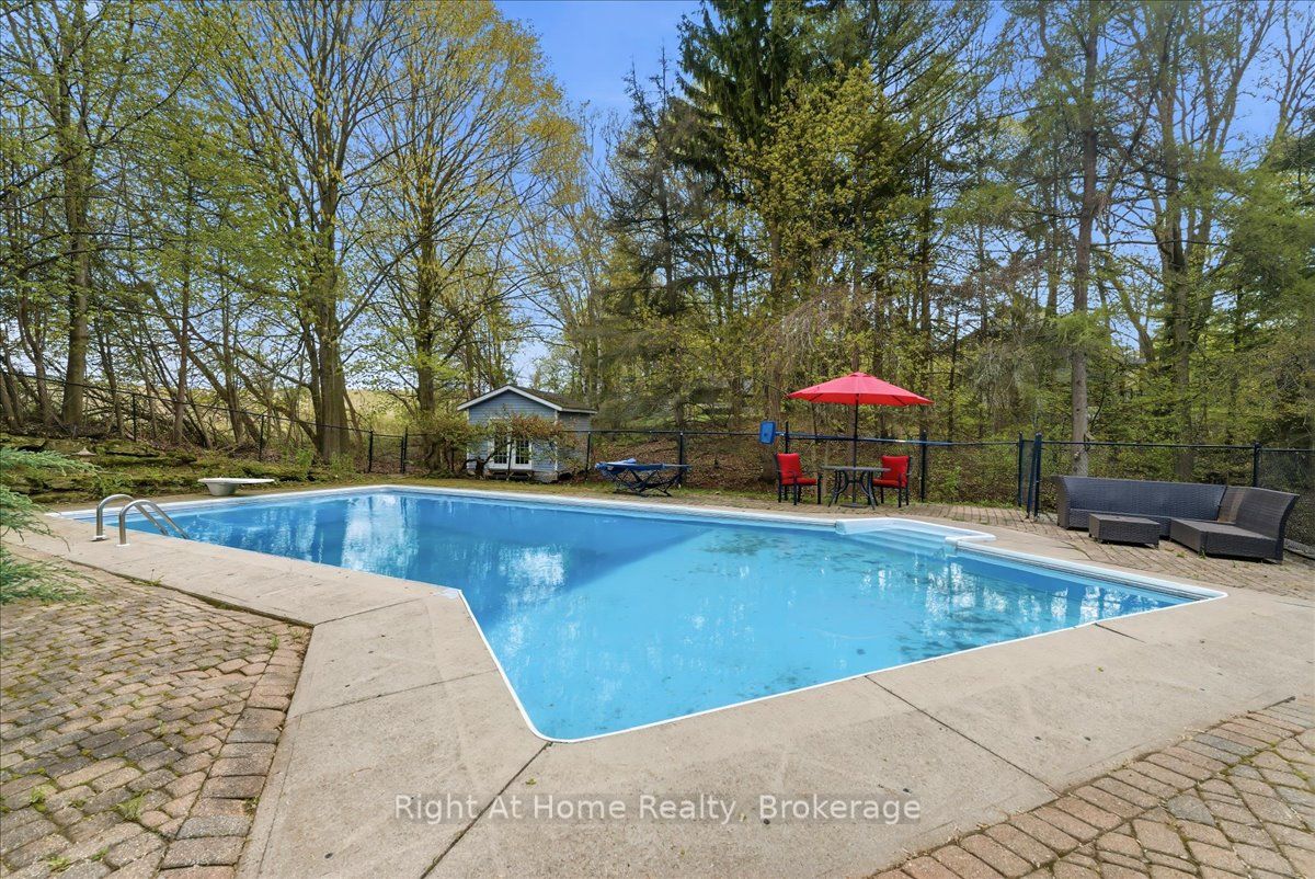 1252 Britannia Road Property Photo 41