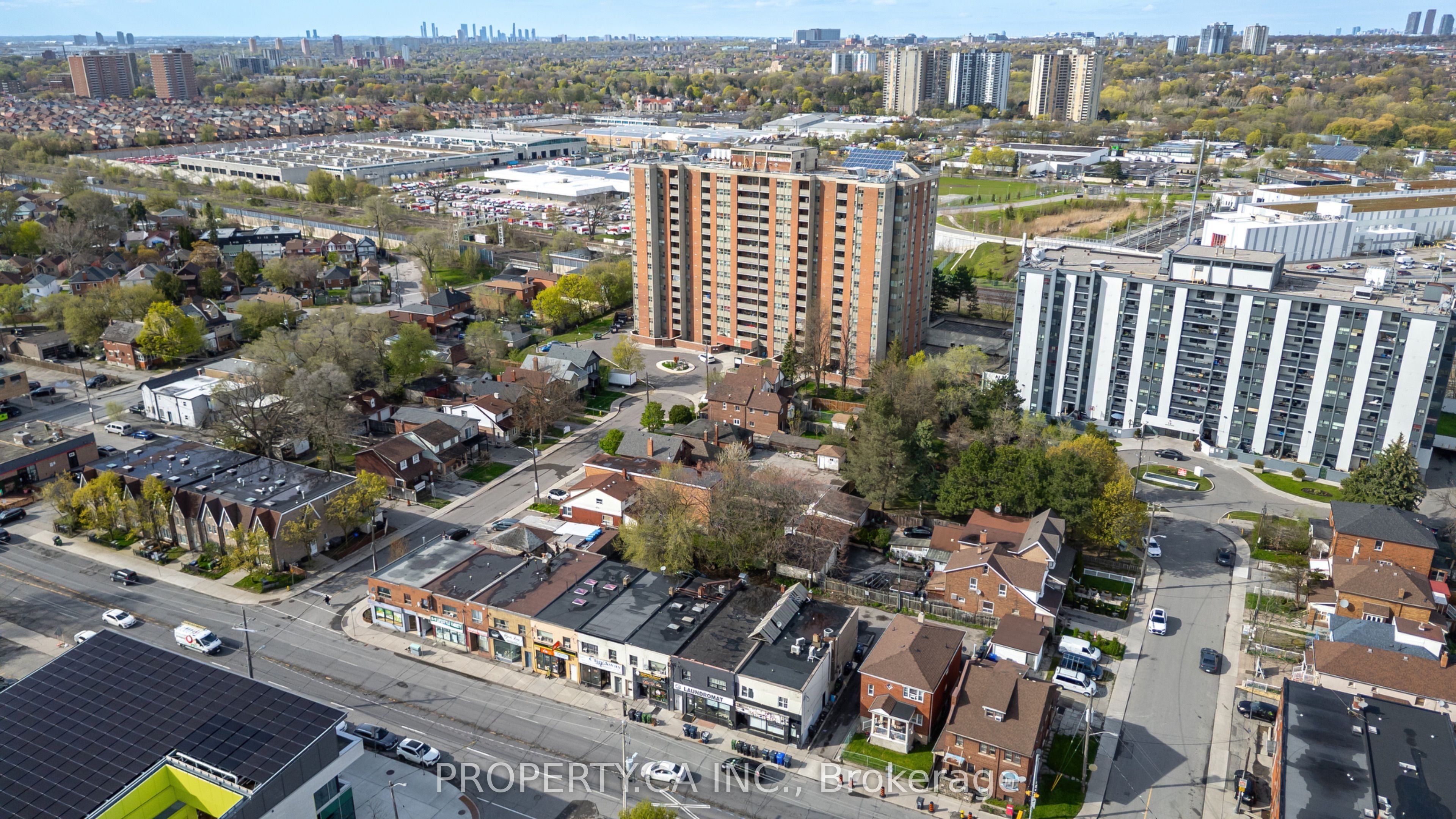 1213 Weston Road Property Photo 4