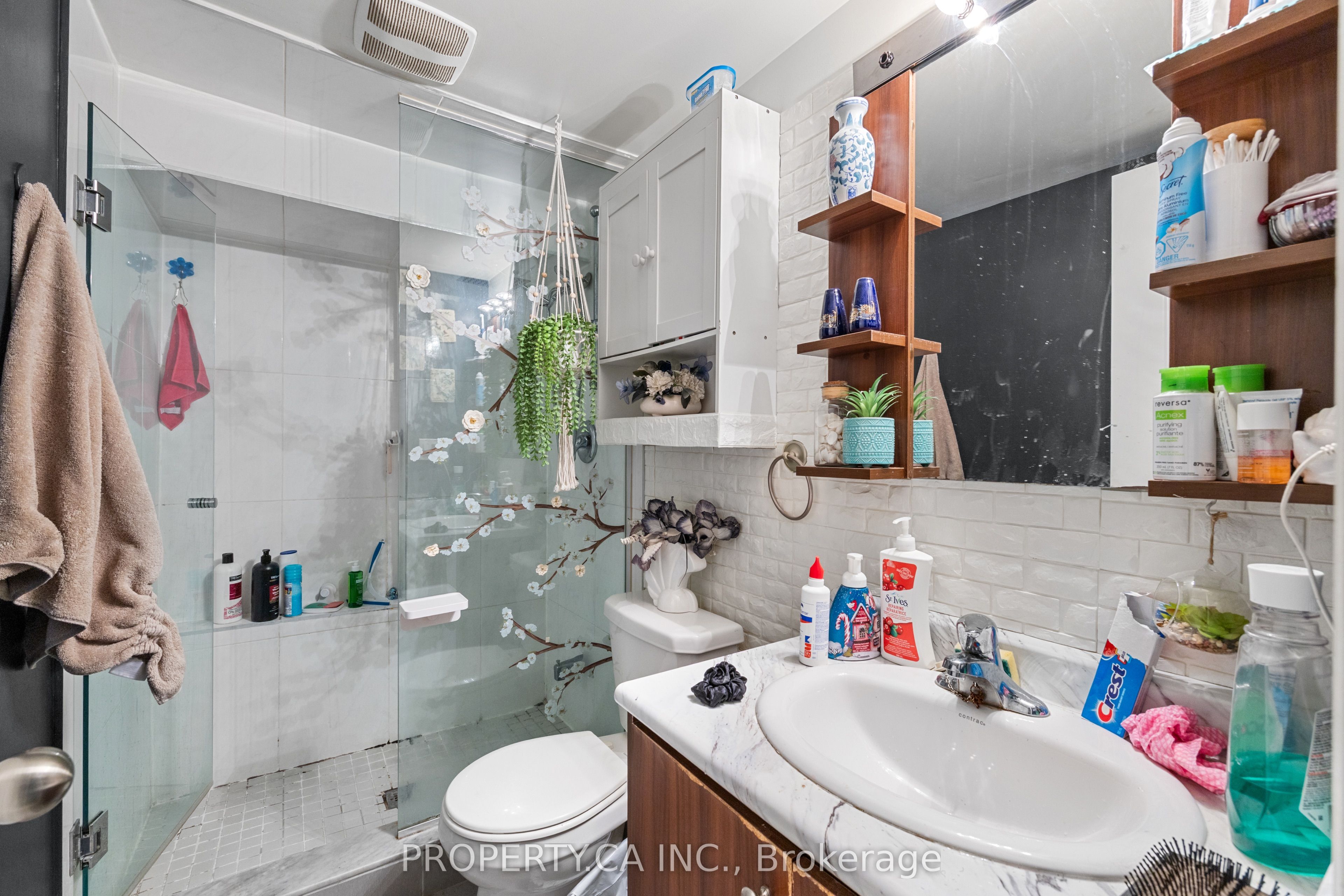 1213 Weston Road Property Photo 44