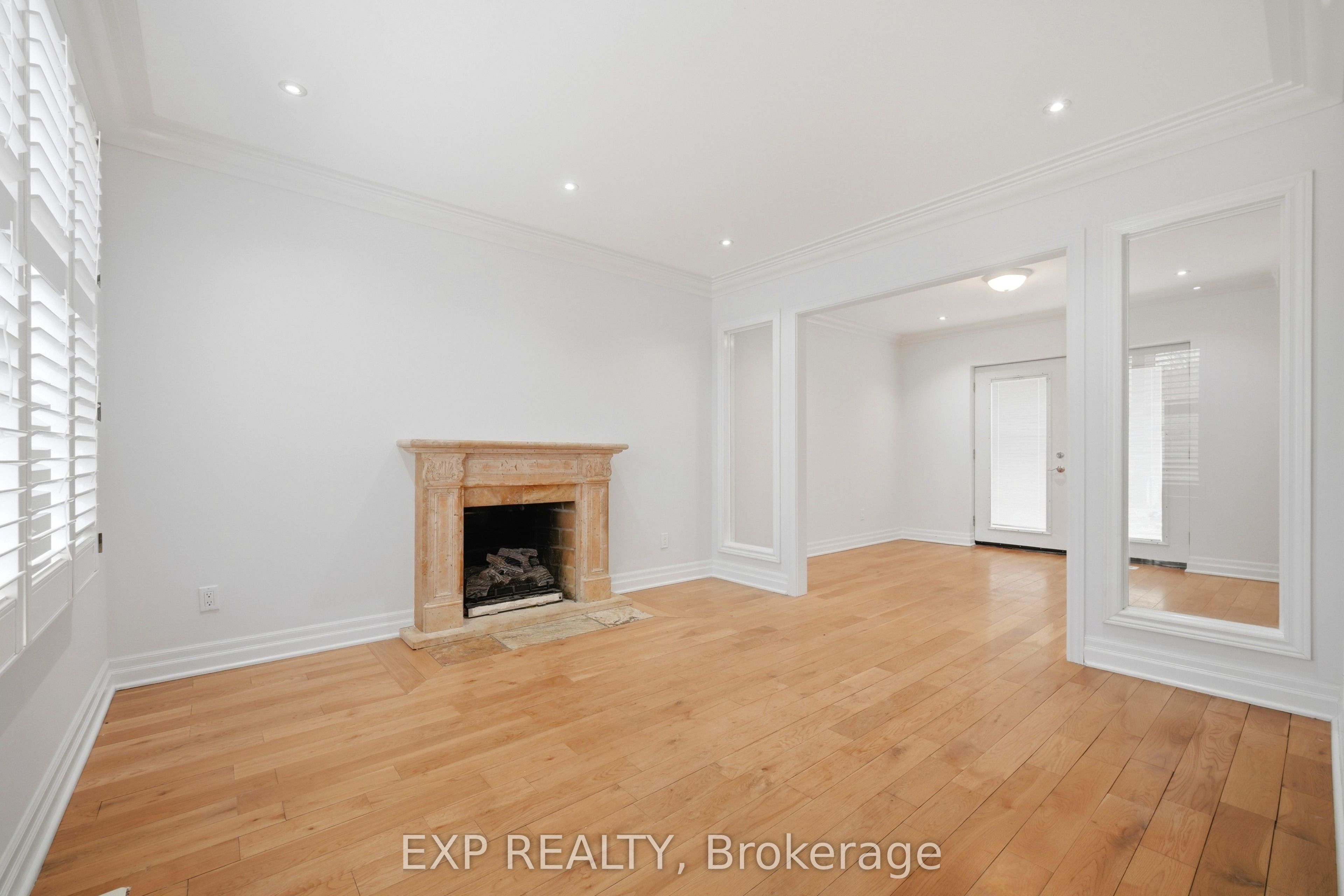 2065 Westfield Drive Property Photo 7