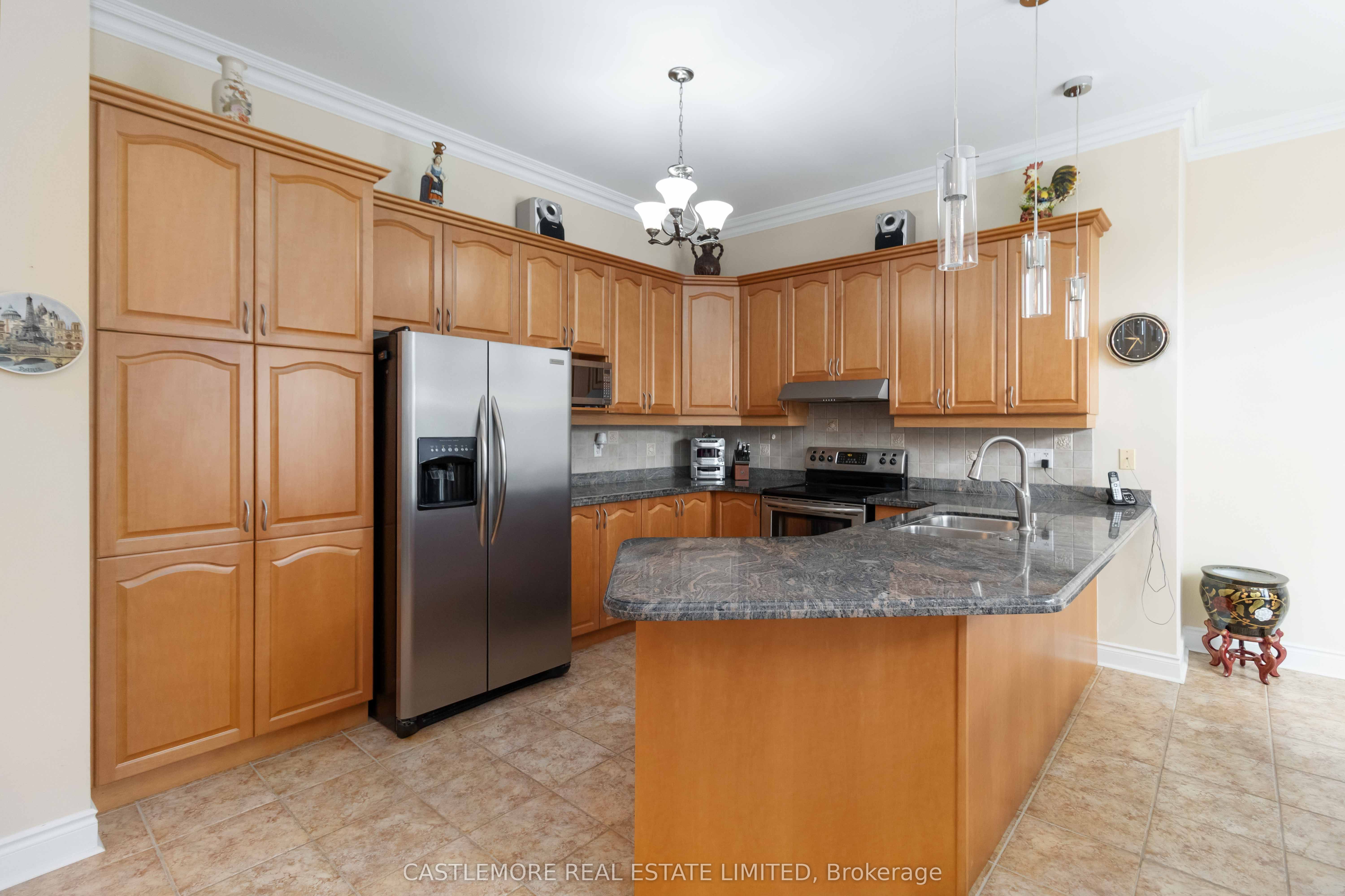 39 Saint Hubert Drive Property Photo 4