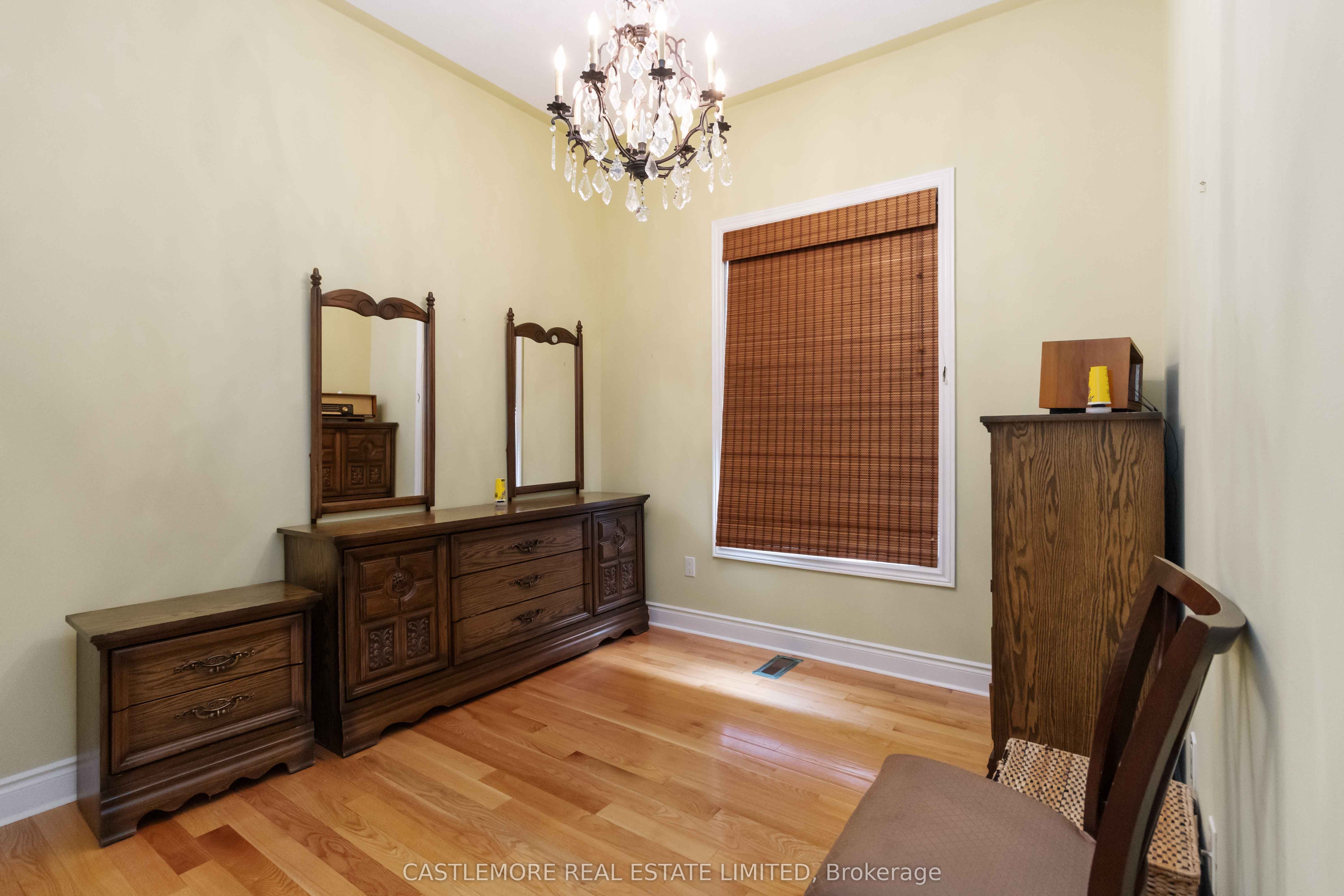 39 Saint Hubert Drive Property Photo 17