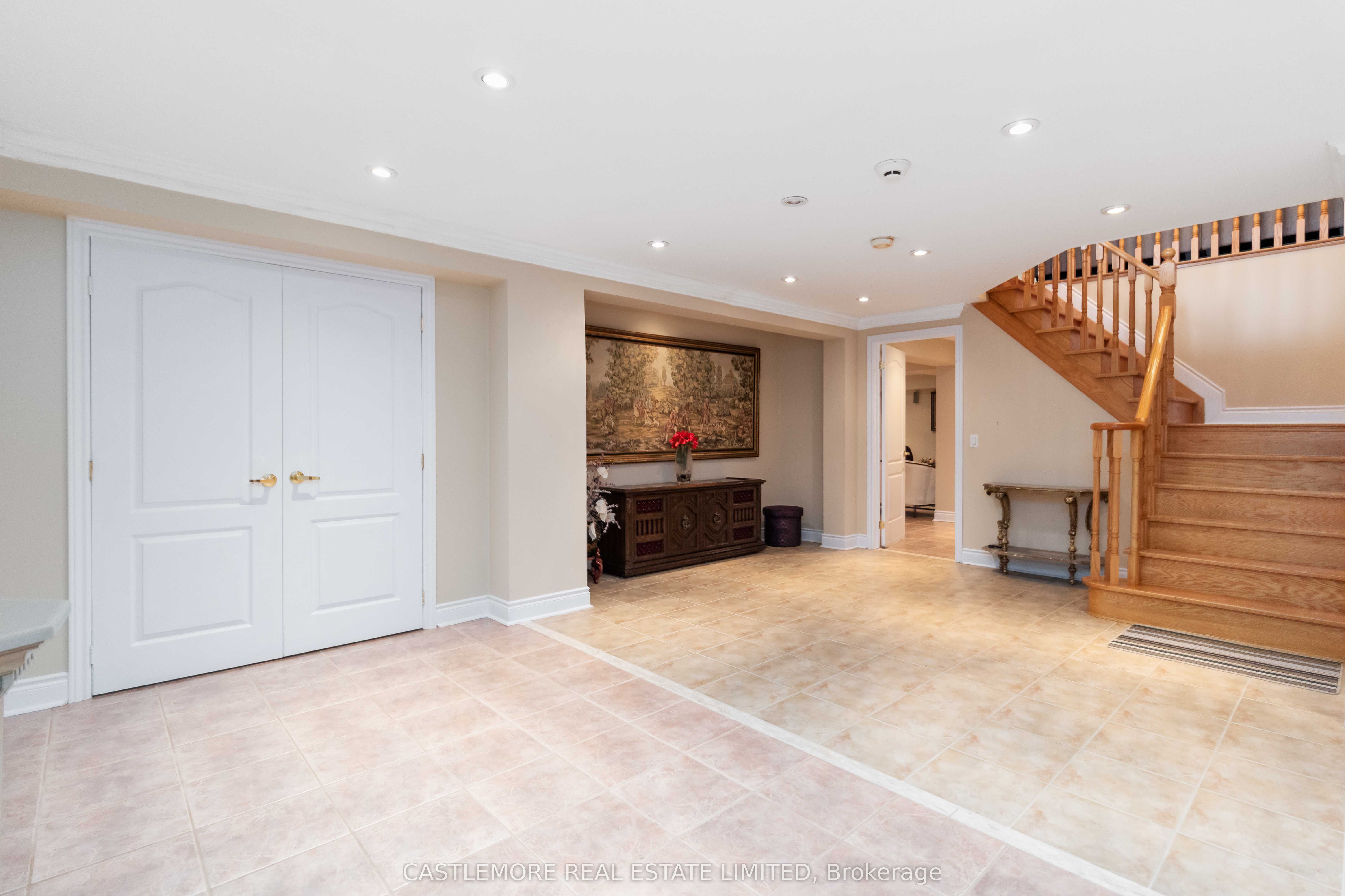 39 Saint Hubert Drive Property Photo 19