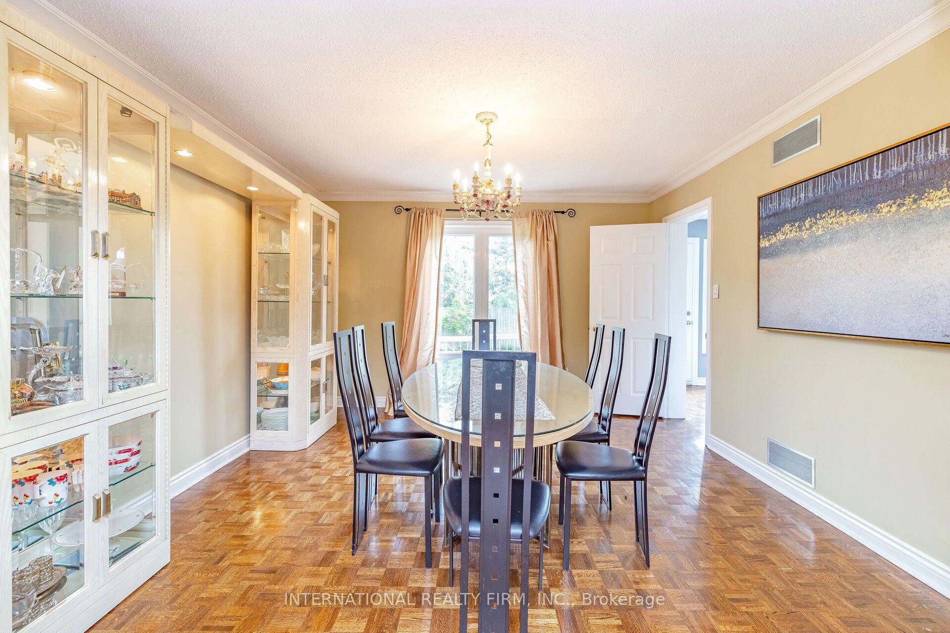 1236 Fleet Street Property Photo 7