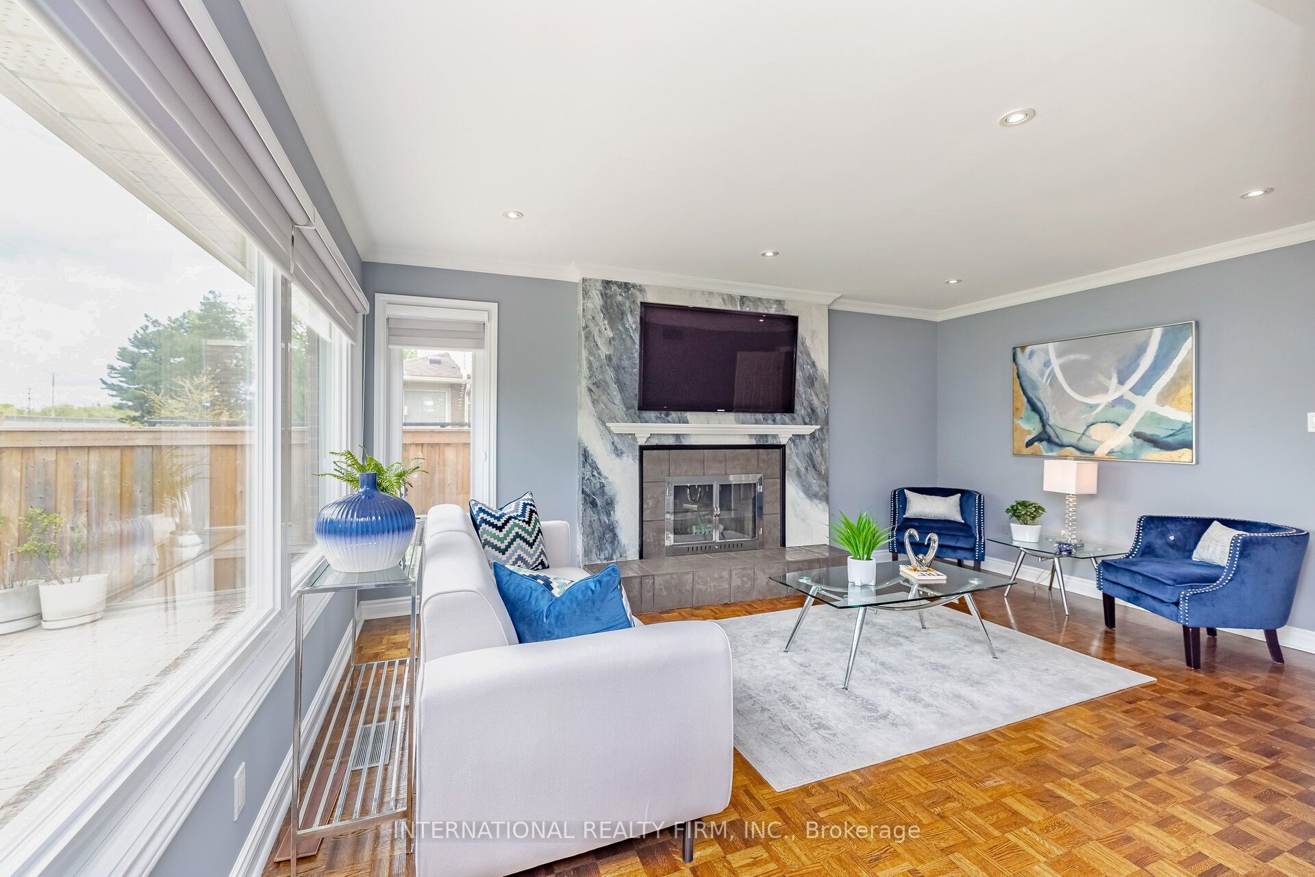 1236 Fleet Street Property Photo 11